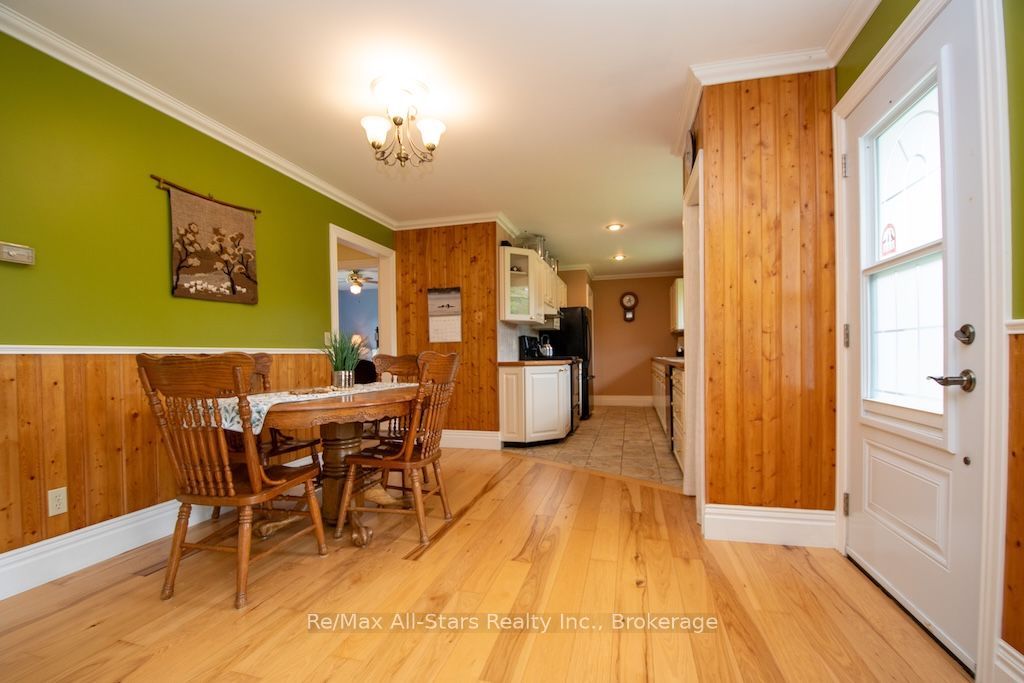 1571 Elm Tree Road Property Photo 9