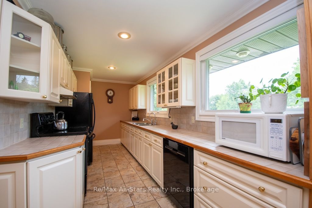 1571 Elm Tree Road Property Photo 10
