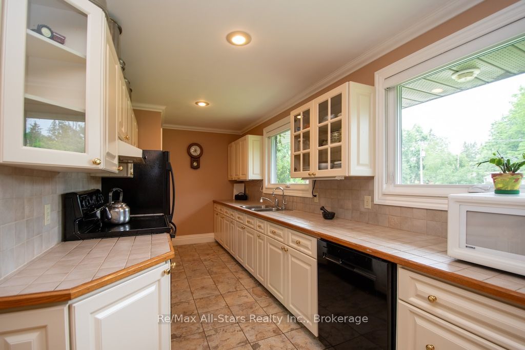 1571 Elm Tree Road Property Photo 14