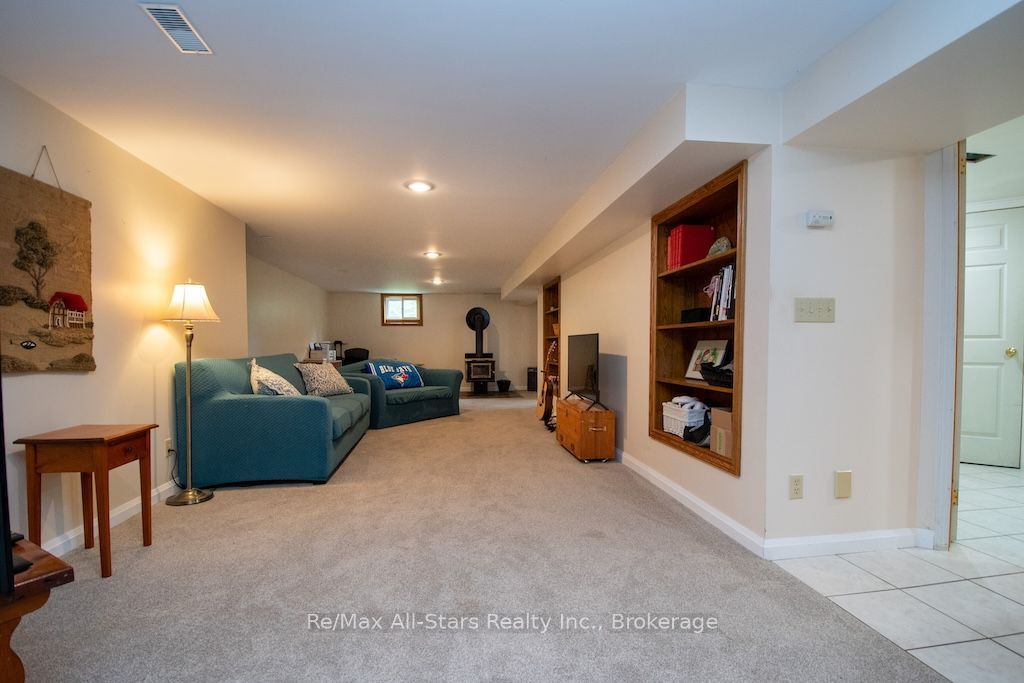 1571 Elm Tree Road Property Photo 24