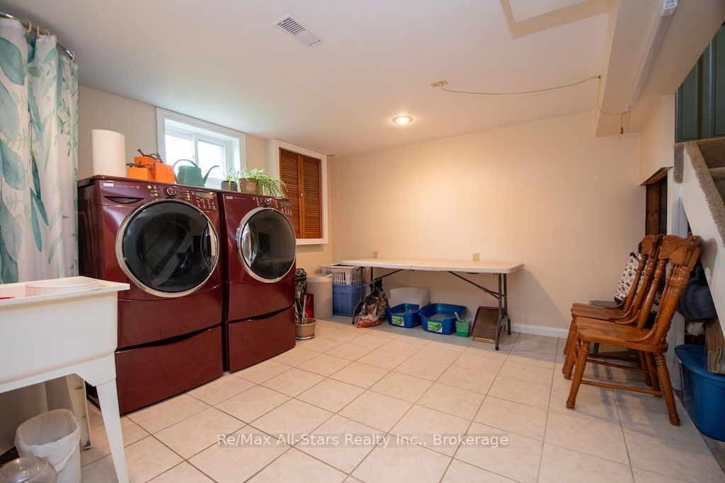 1571 Elm Tree Road Property Photo 27