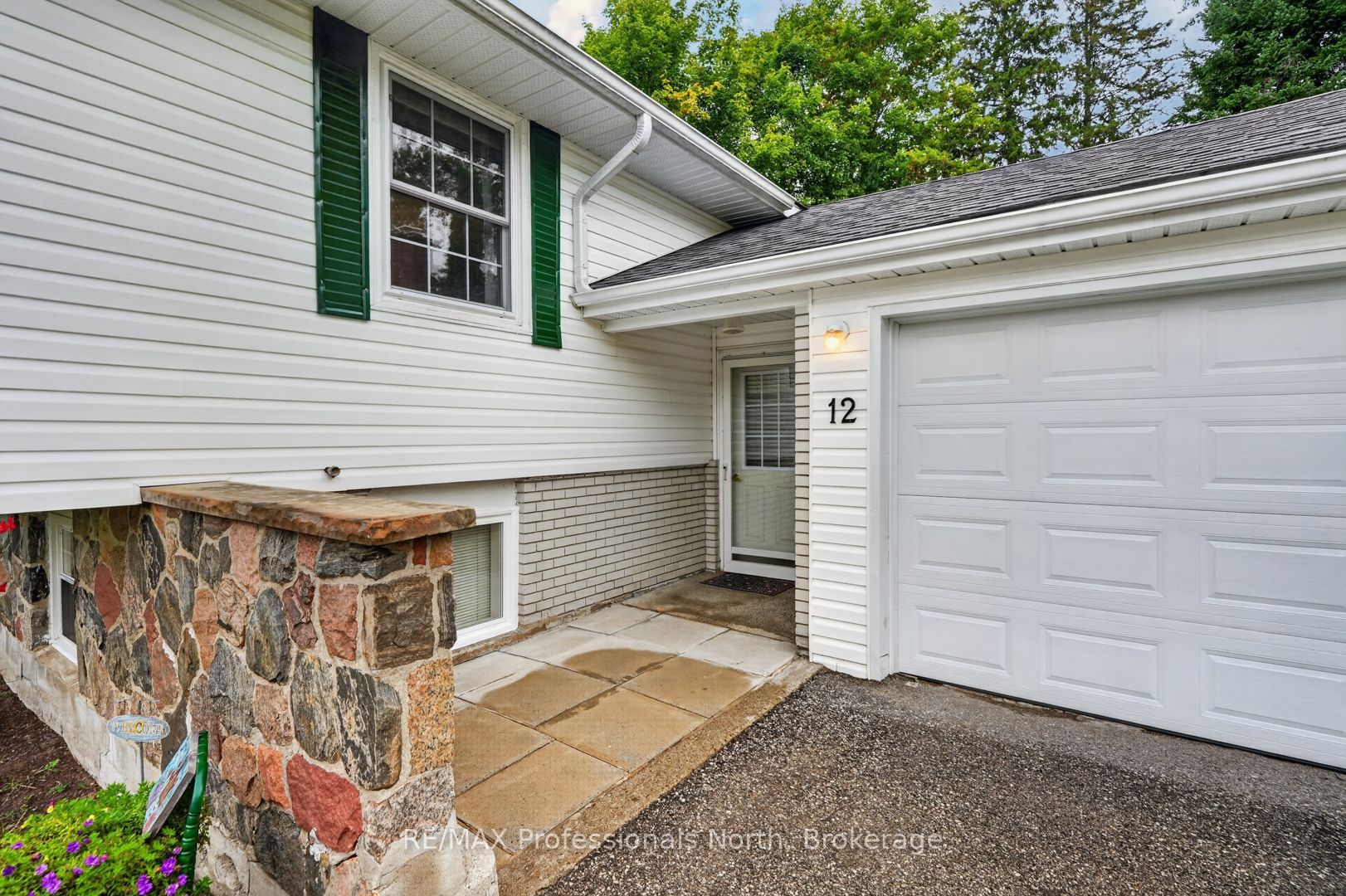 12 Anthony Court Property Photo 10