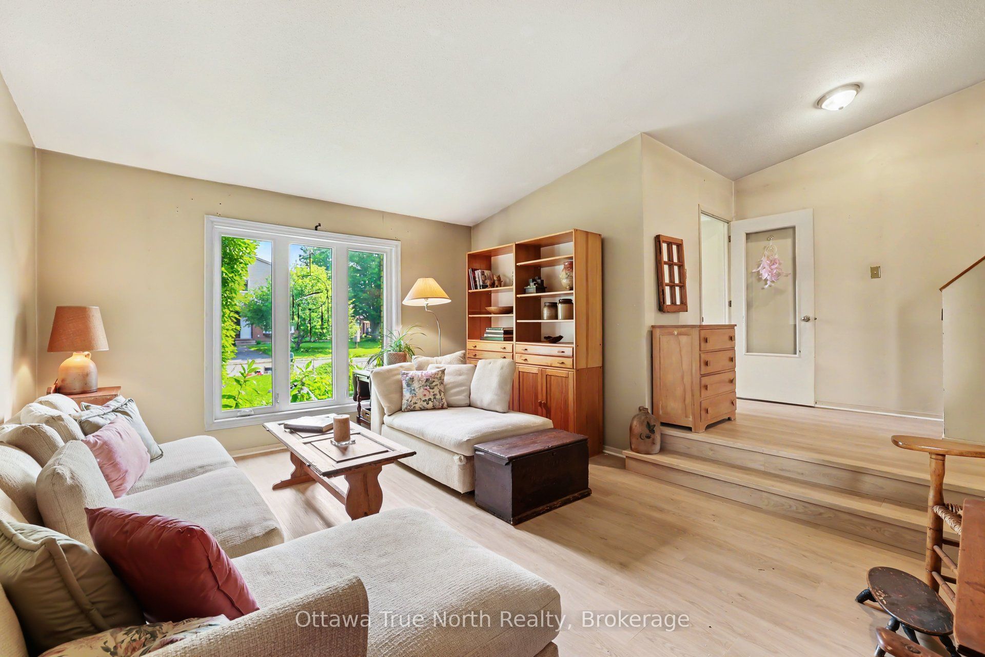 41 Aldgate Crescent Property Photo 5