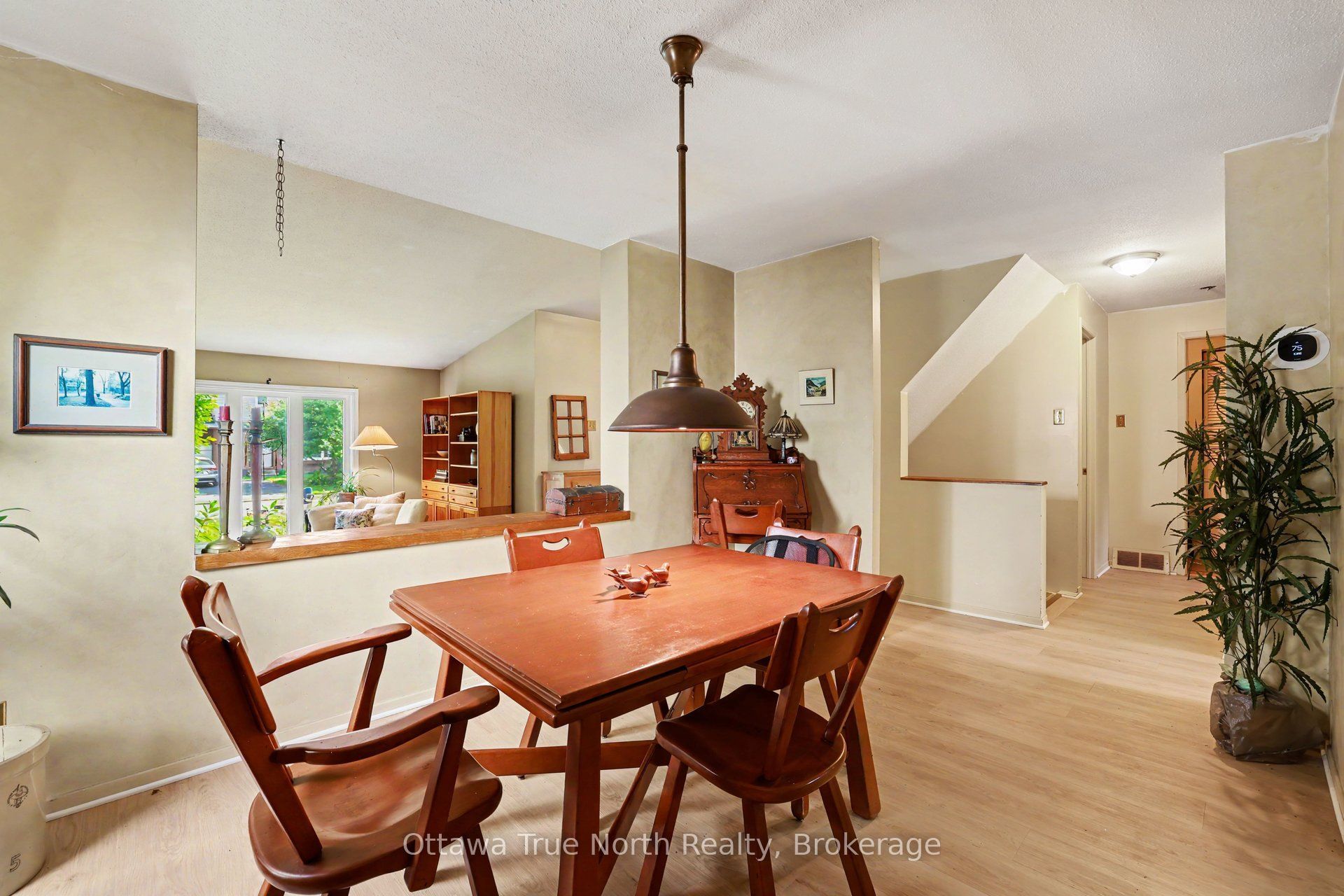 41 Aldgate Crescent Property Photo 7