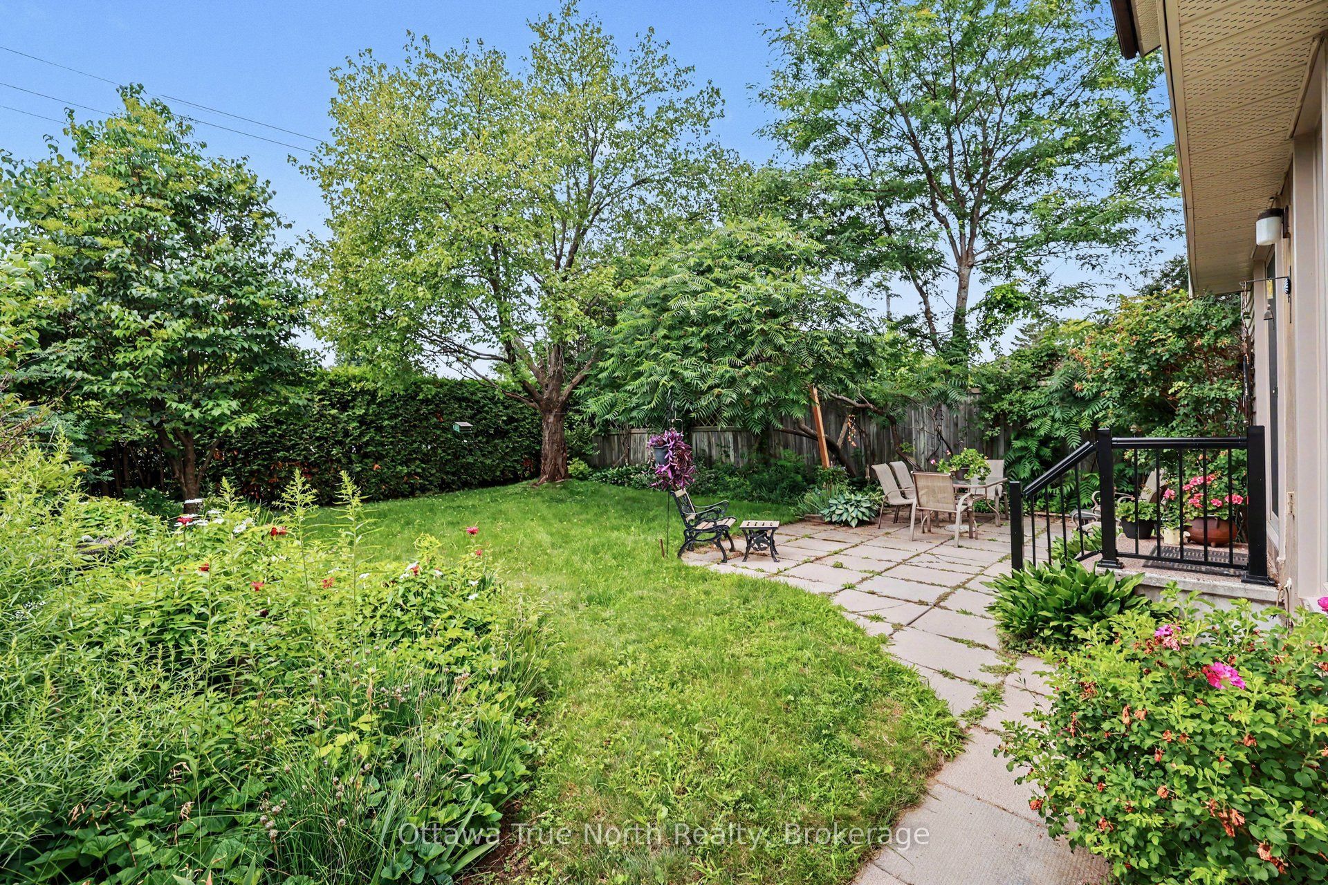 41 Aldgate Crescent Property Photo 25