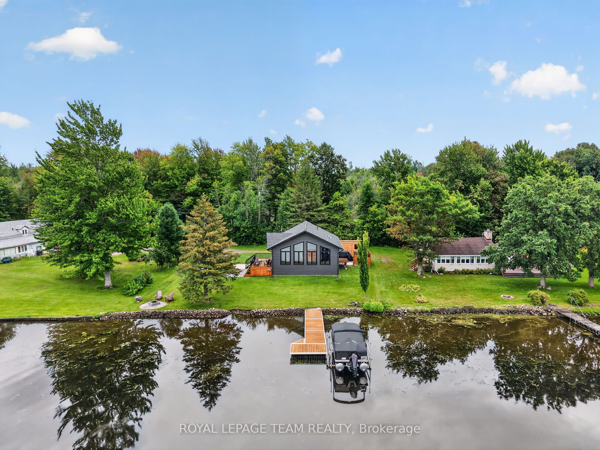 2815 Golf Course Lane Property Photo 1