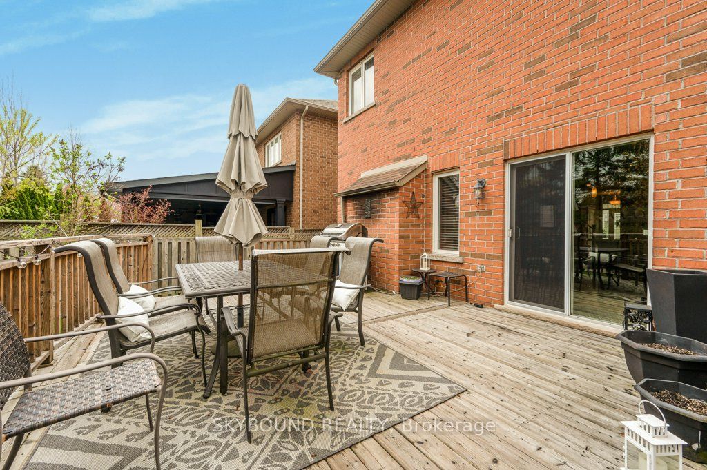 365 Valridge Drive Property Photo 48