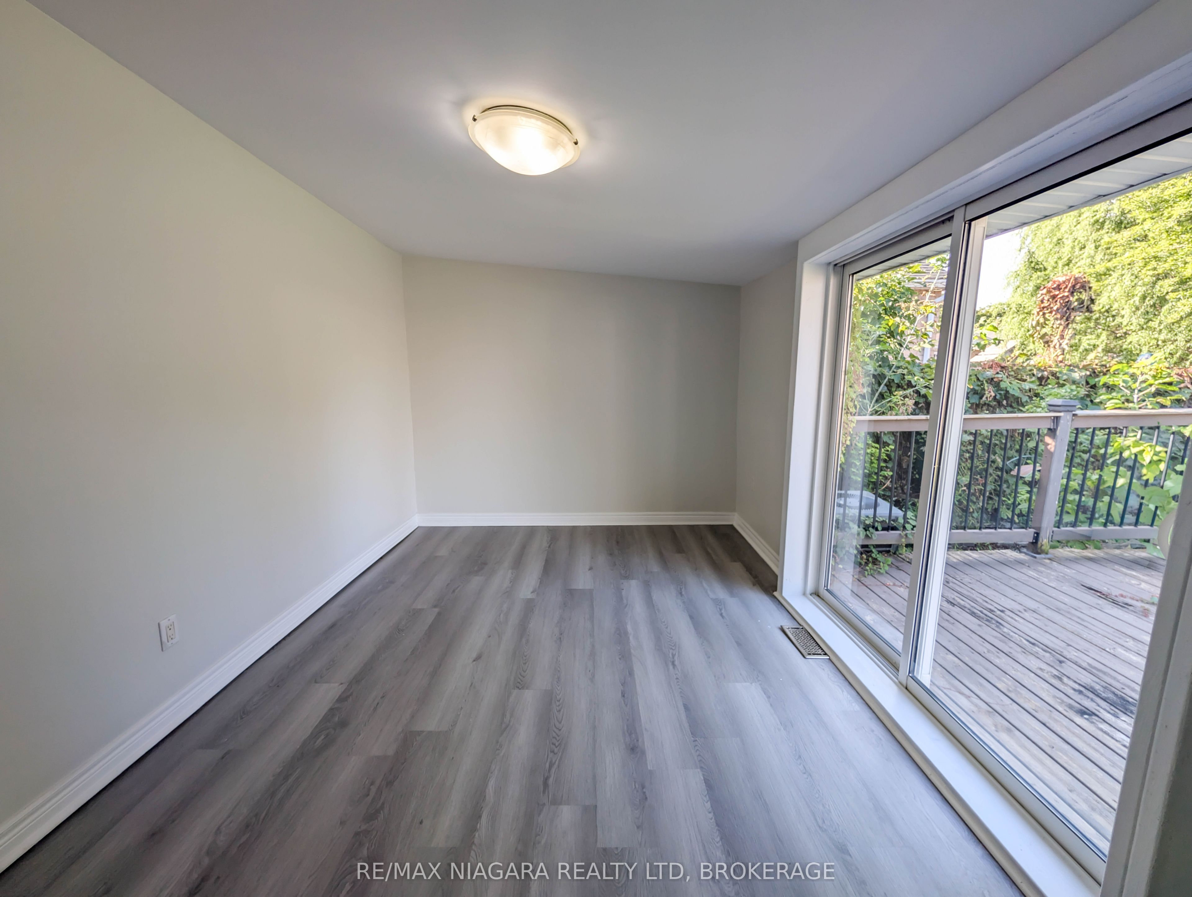 24 Churchill Street Property Photo 28