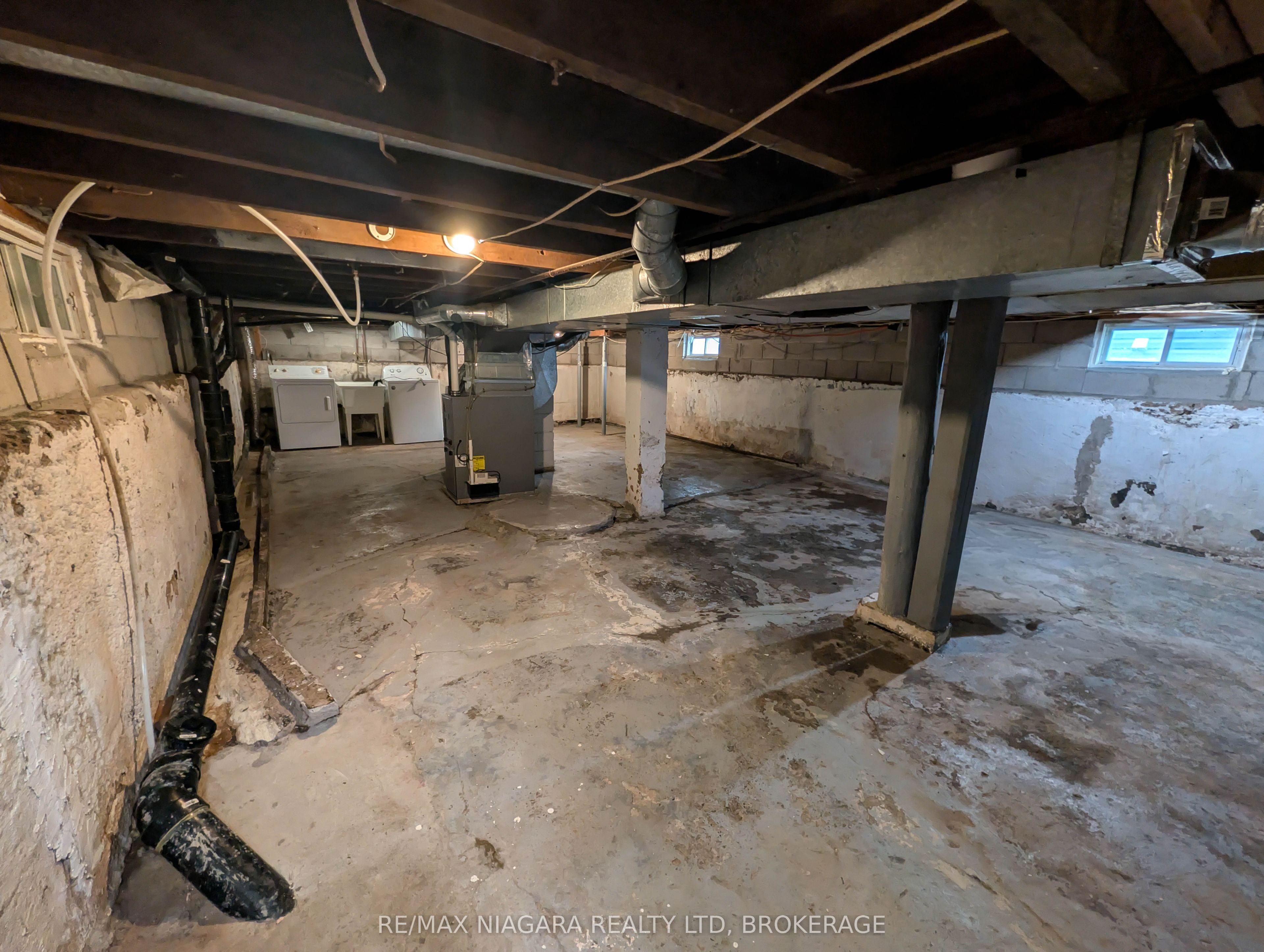 24 Churchill Street Property Photo 30
