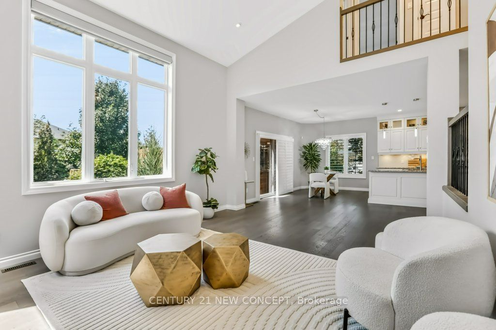 196 Juno Crescent Property Photo 3
