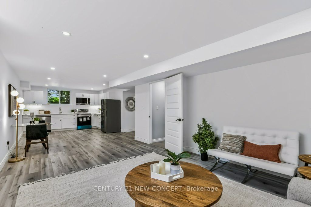 196 Juno Crescent Property Photo 30