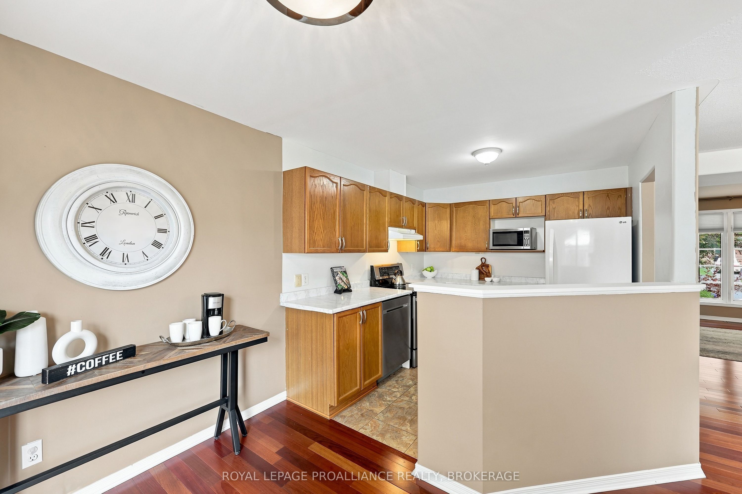562 Quail Court Property Photo 11