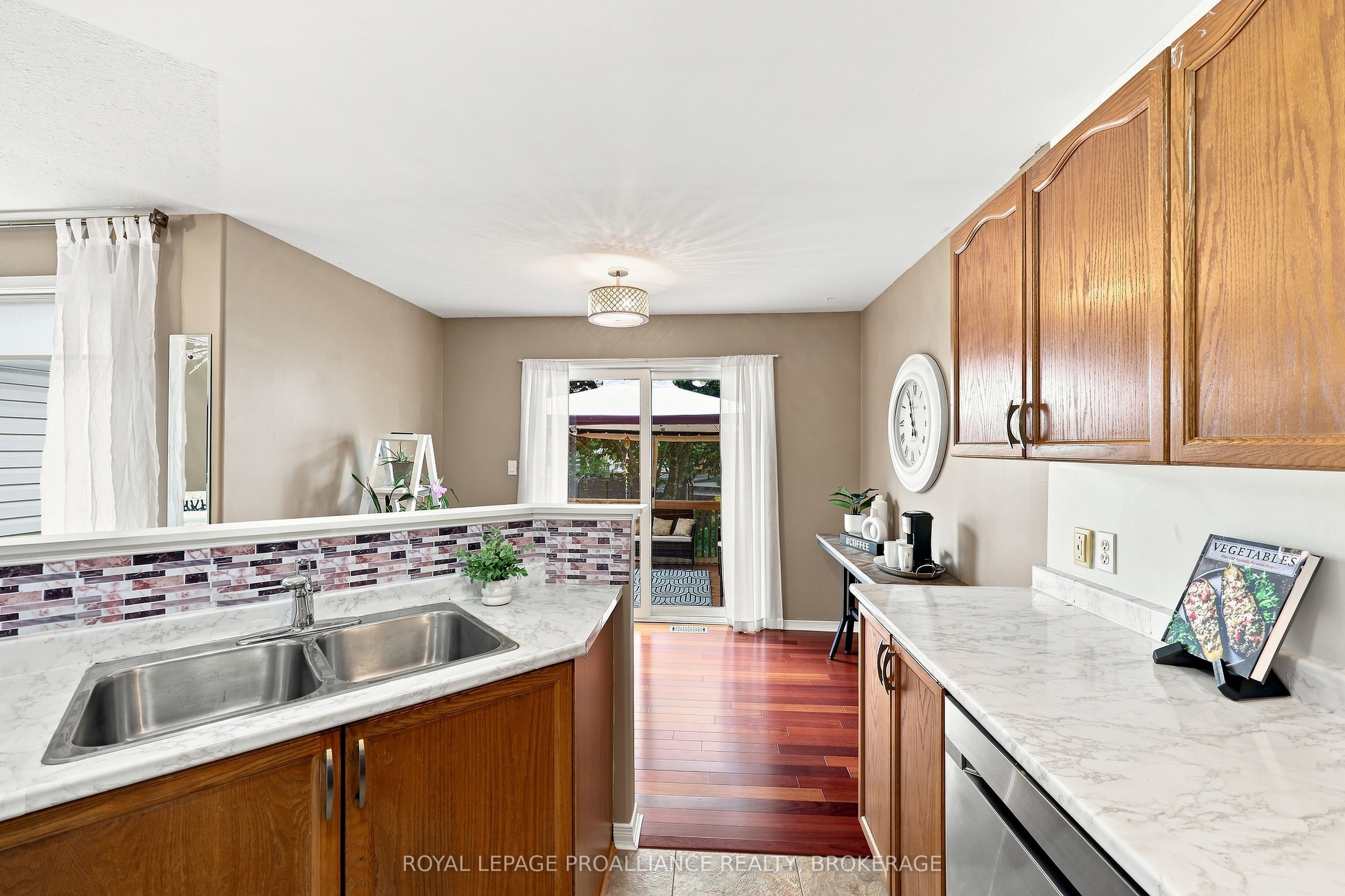 562 Quail Court Property Photo 13
