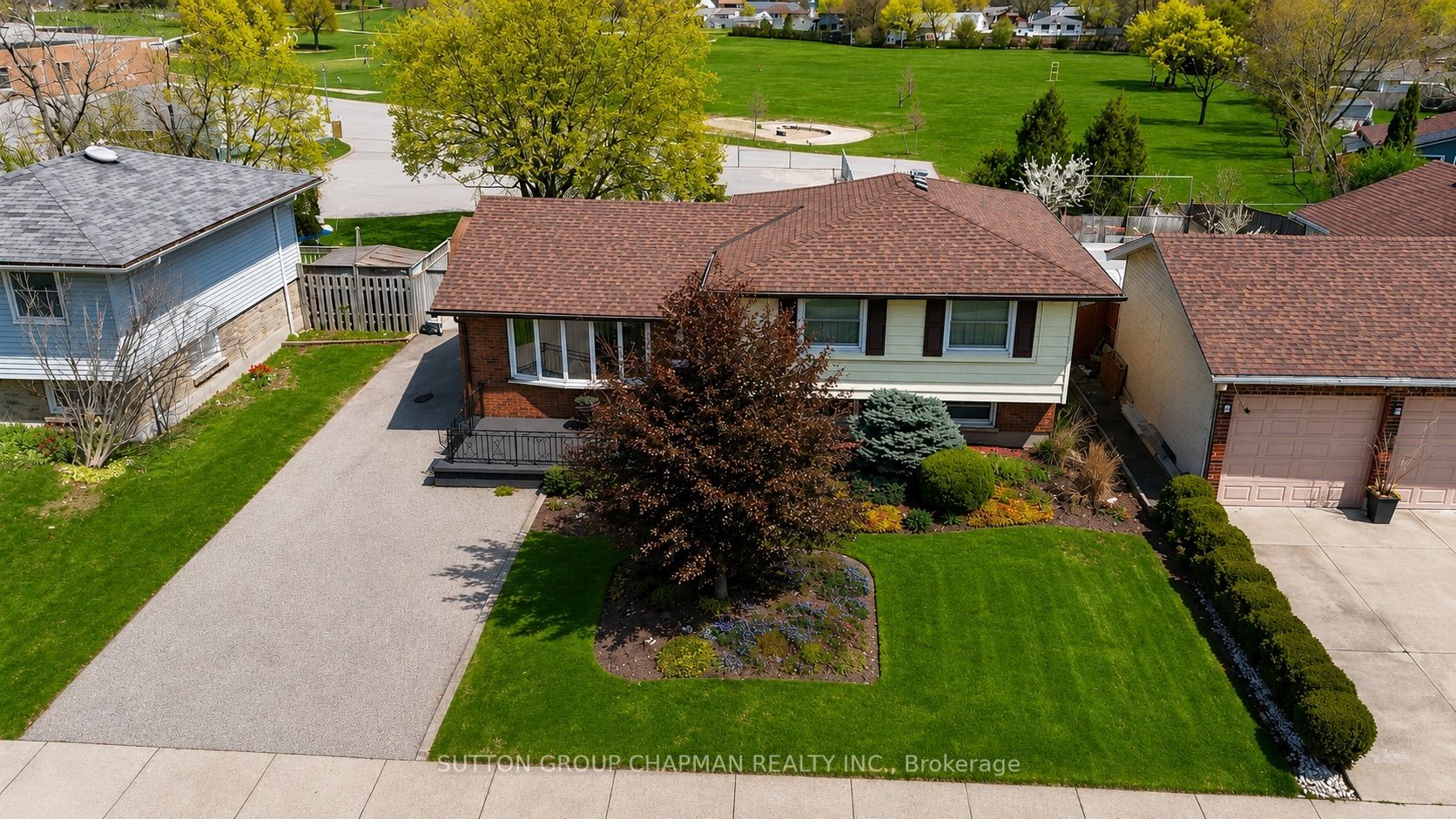 965 Osgoode Drive Property Photo 3