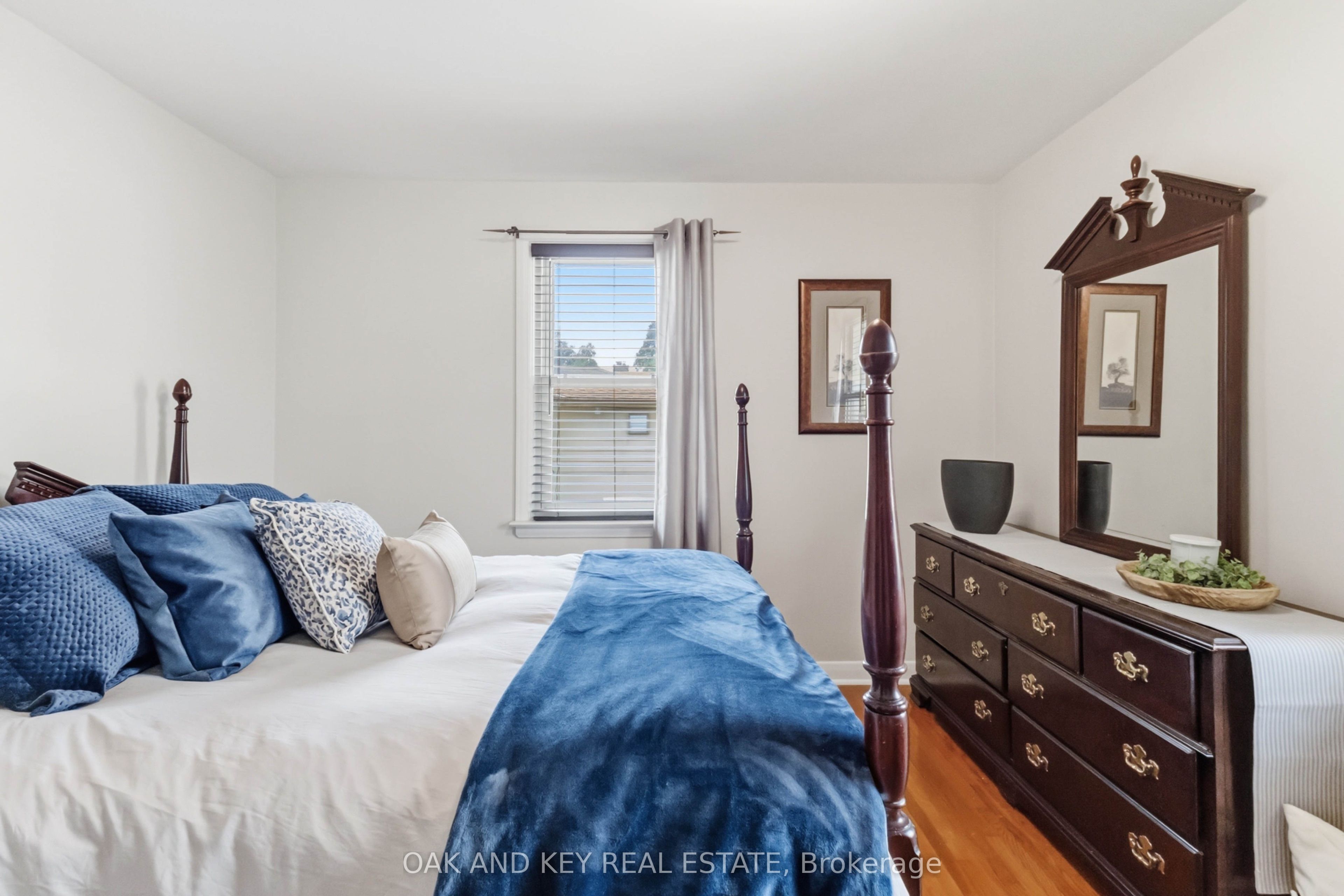 169 Ellsworth Crescent Property Photo 17
