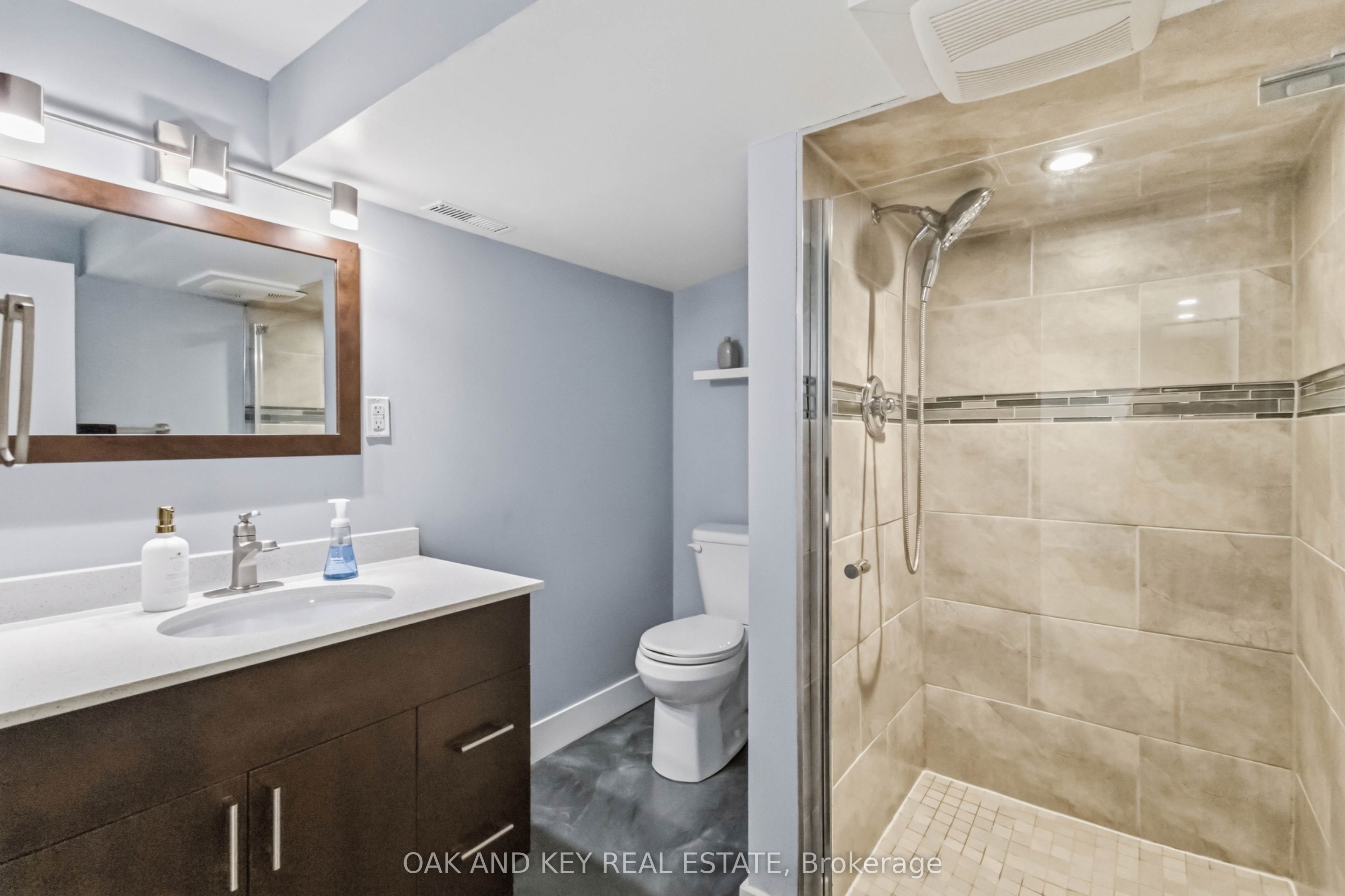 169 Ellsworth Crescent Property Photo 30