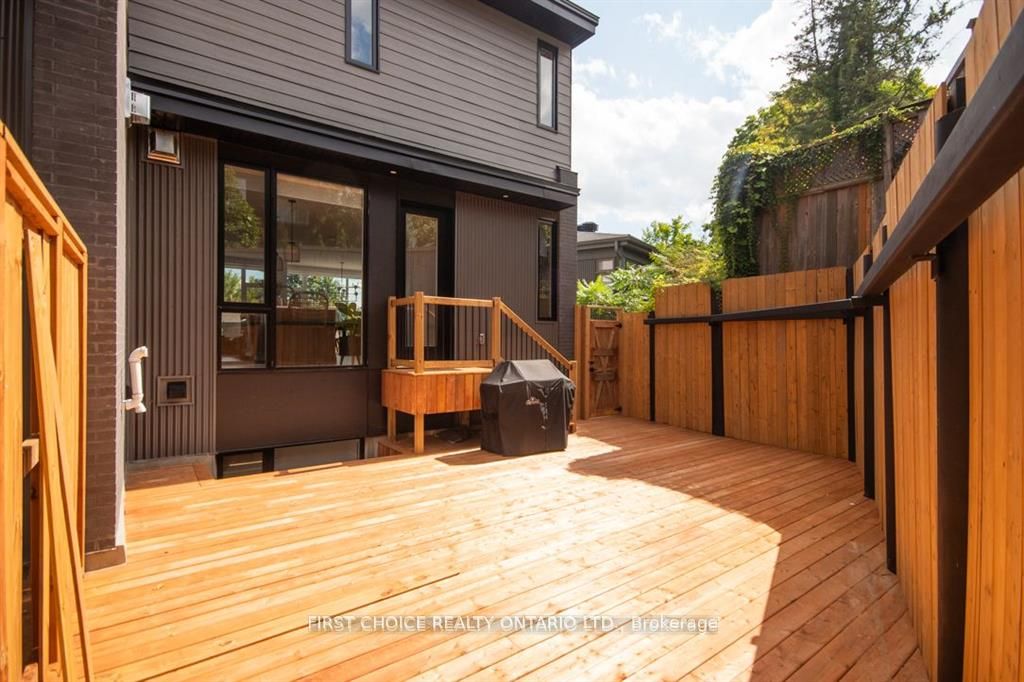 296 Riverdale Avenue Property Photo 32