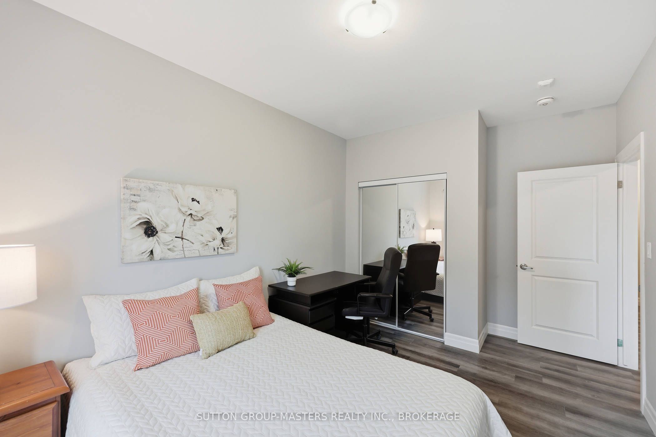 501 Frontenac Street 413 Property Photo 17