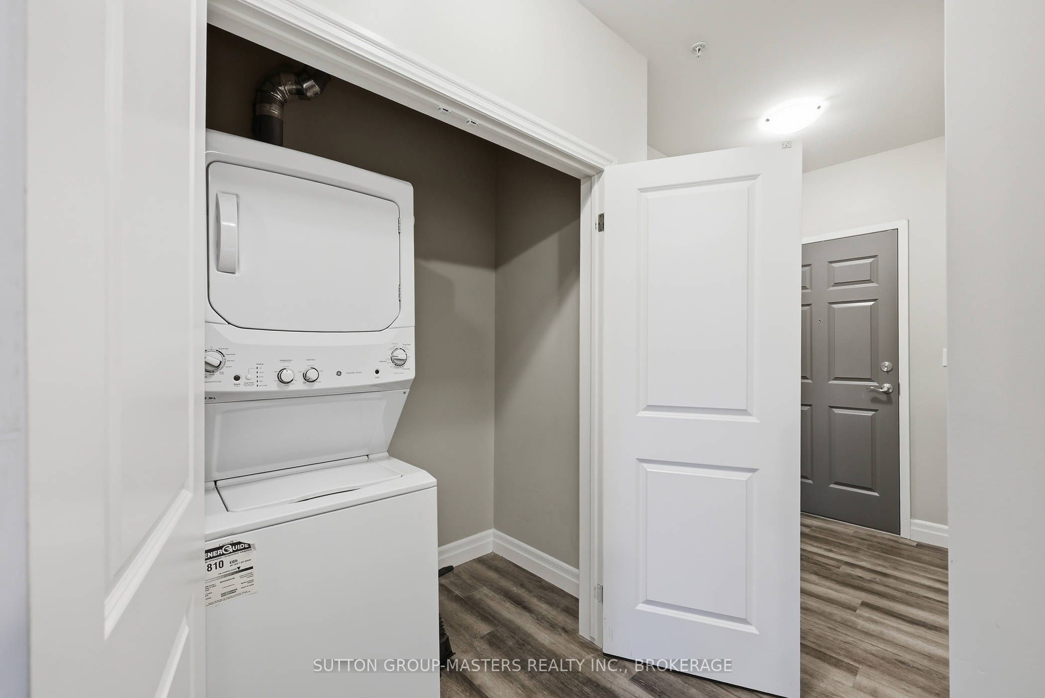 501 Frontenac Street 413 Property Photo 18