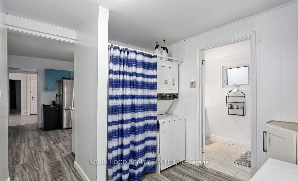 173 Adelaide Street N Property Photo 18