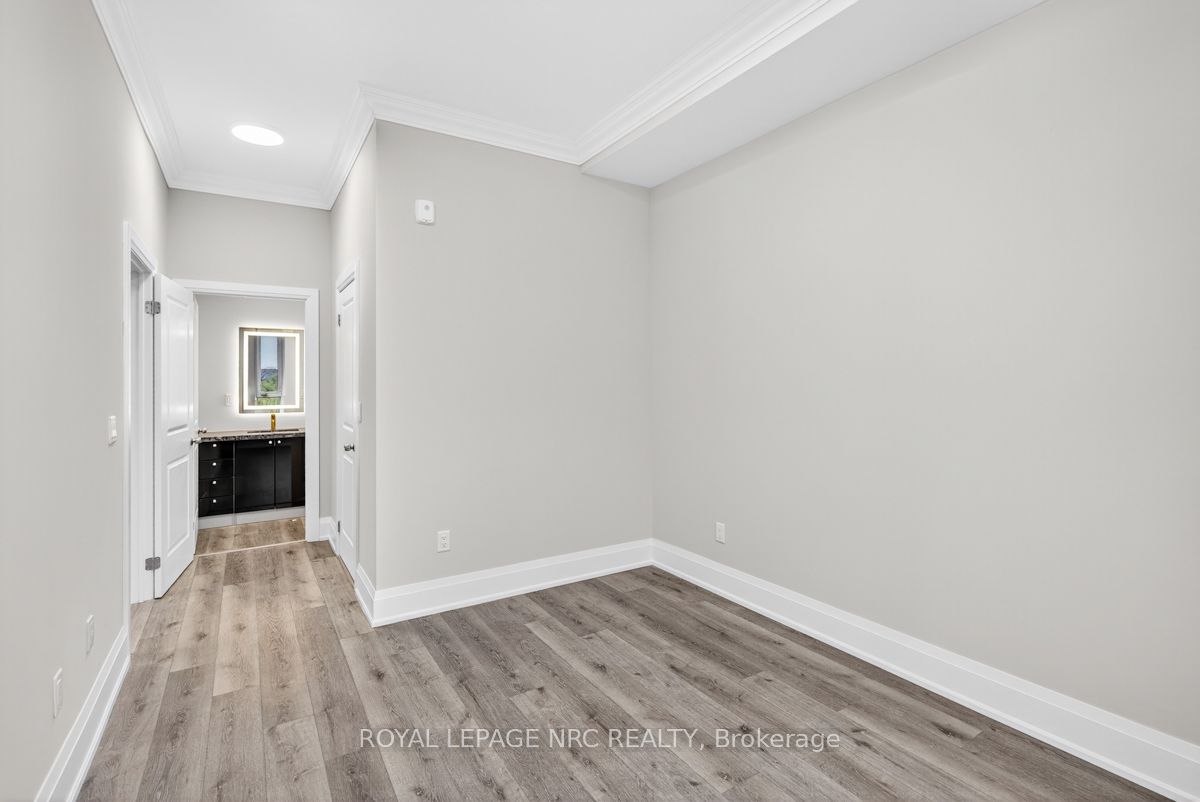 50 Herrick Avenue Up32 Property Photo 35