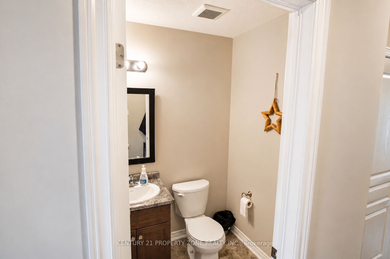 60 Canterbury Drive 12 Property Photo 9