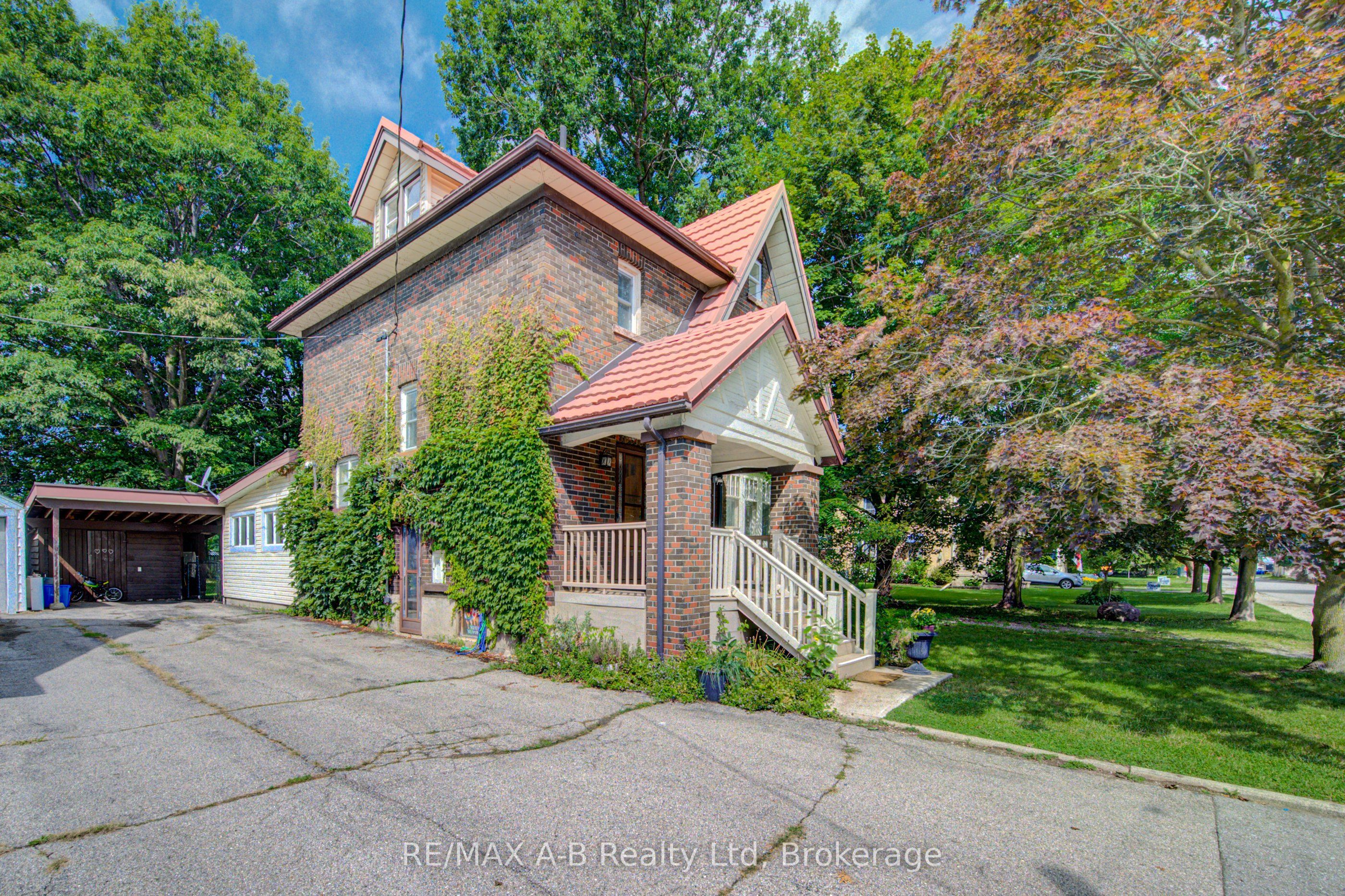 31 John Street Property Photo 5
