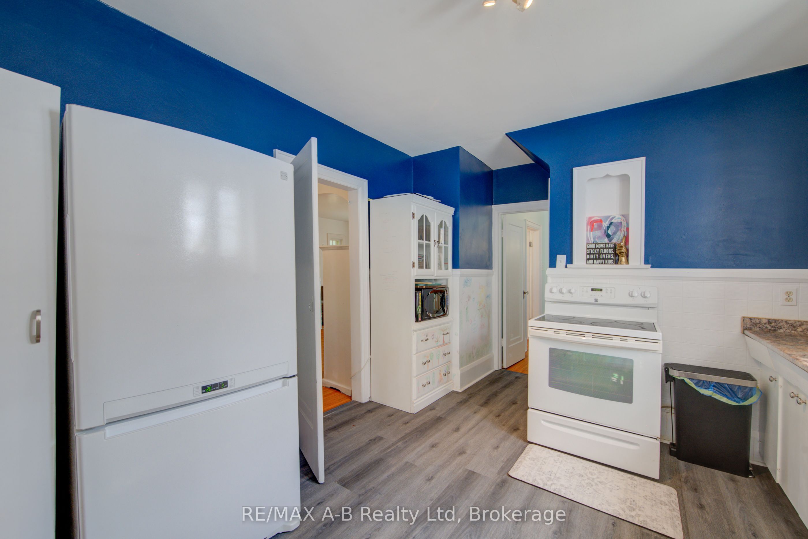 31 John Street Property Photo 17