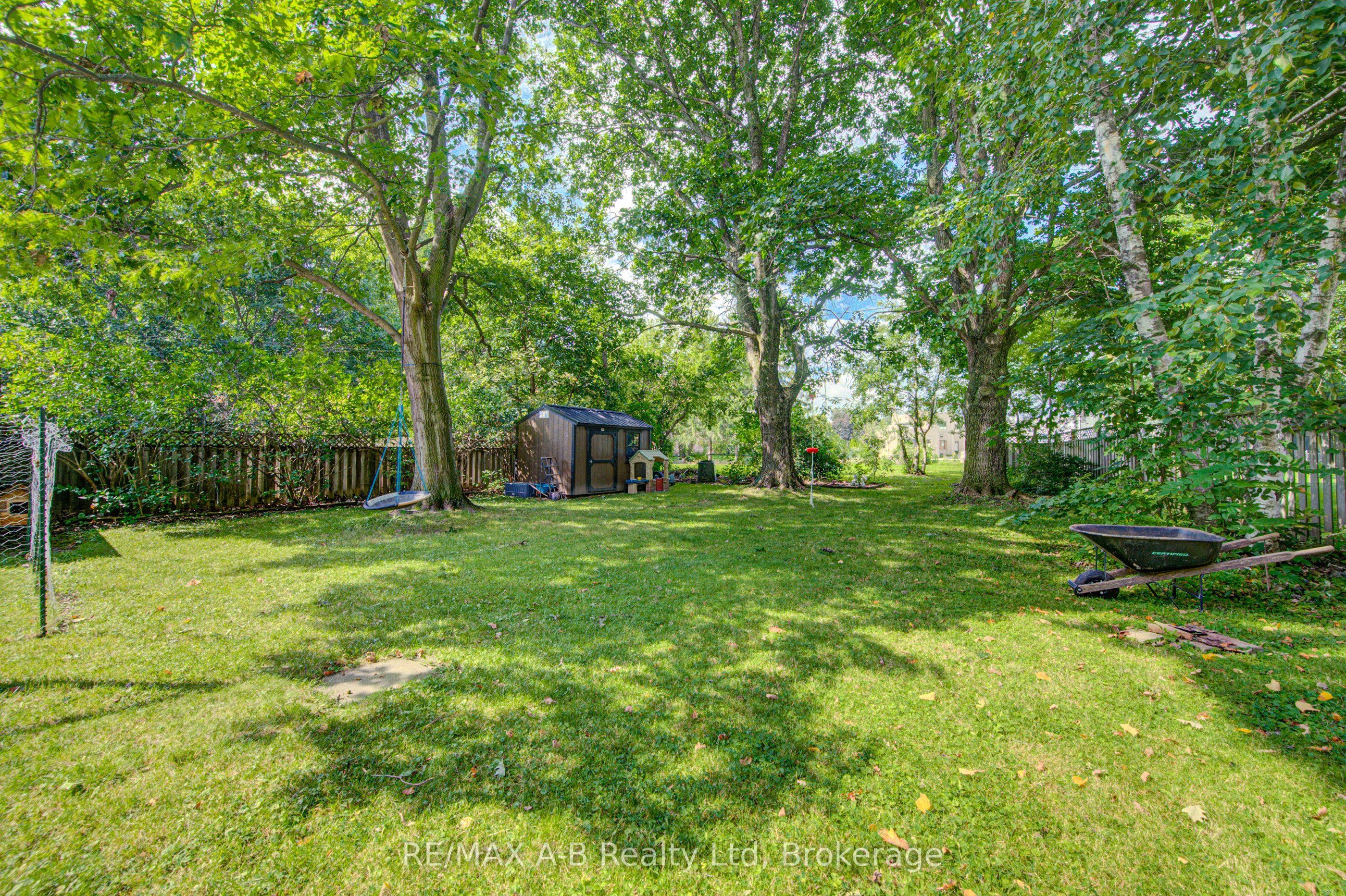 31 John Street Property Photo 35
