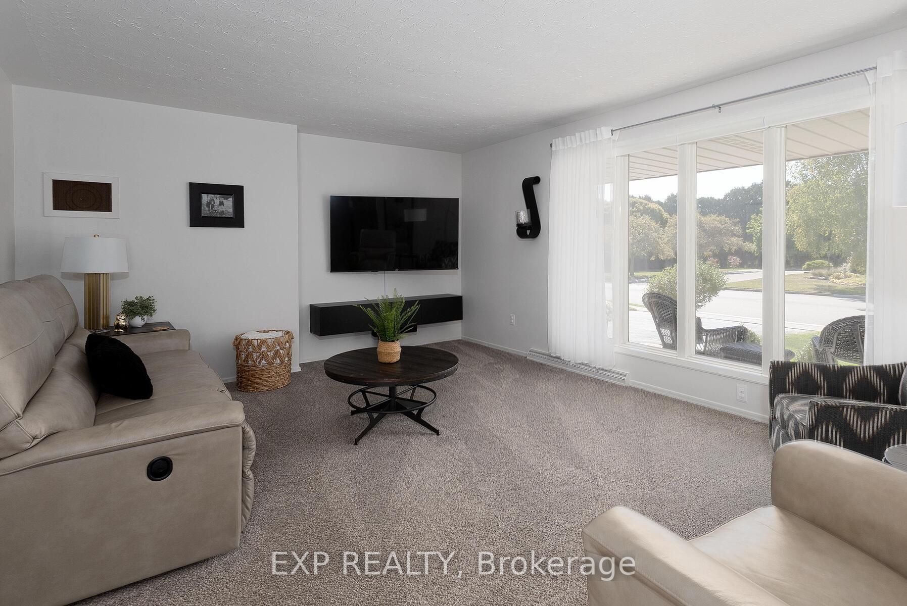 18 Fath Avenue Property Photo 6