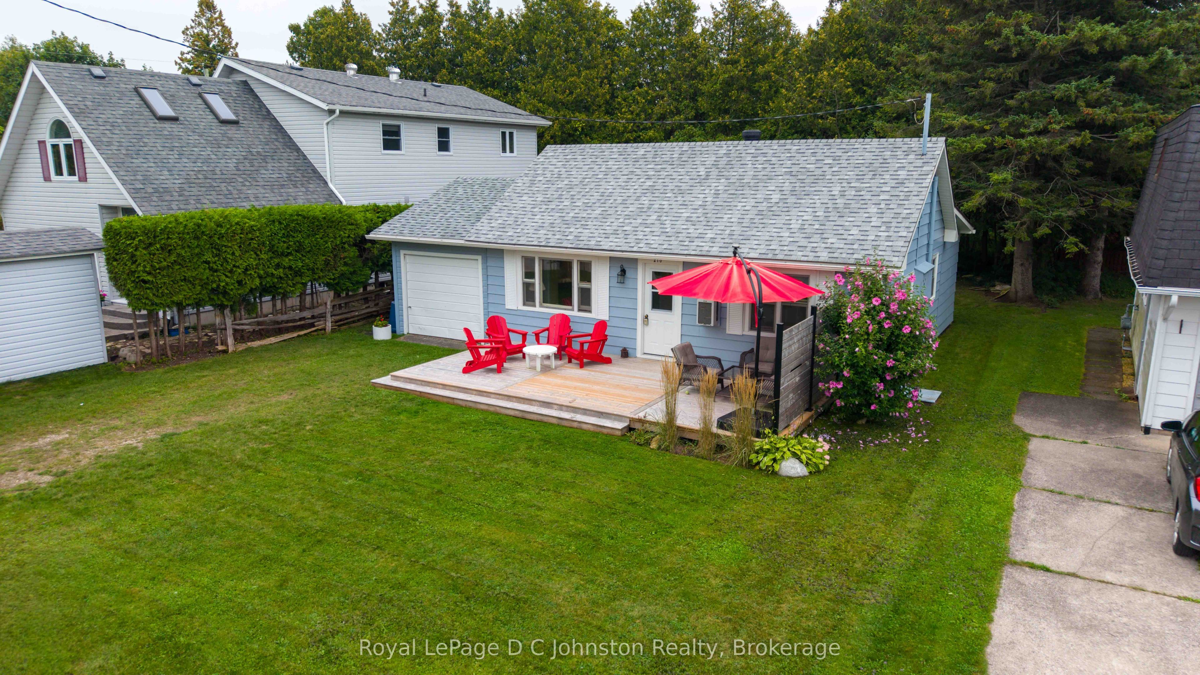 210 Laird Lane Property Photo 4