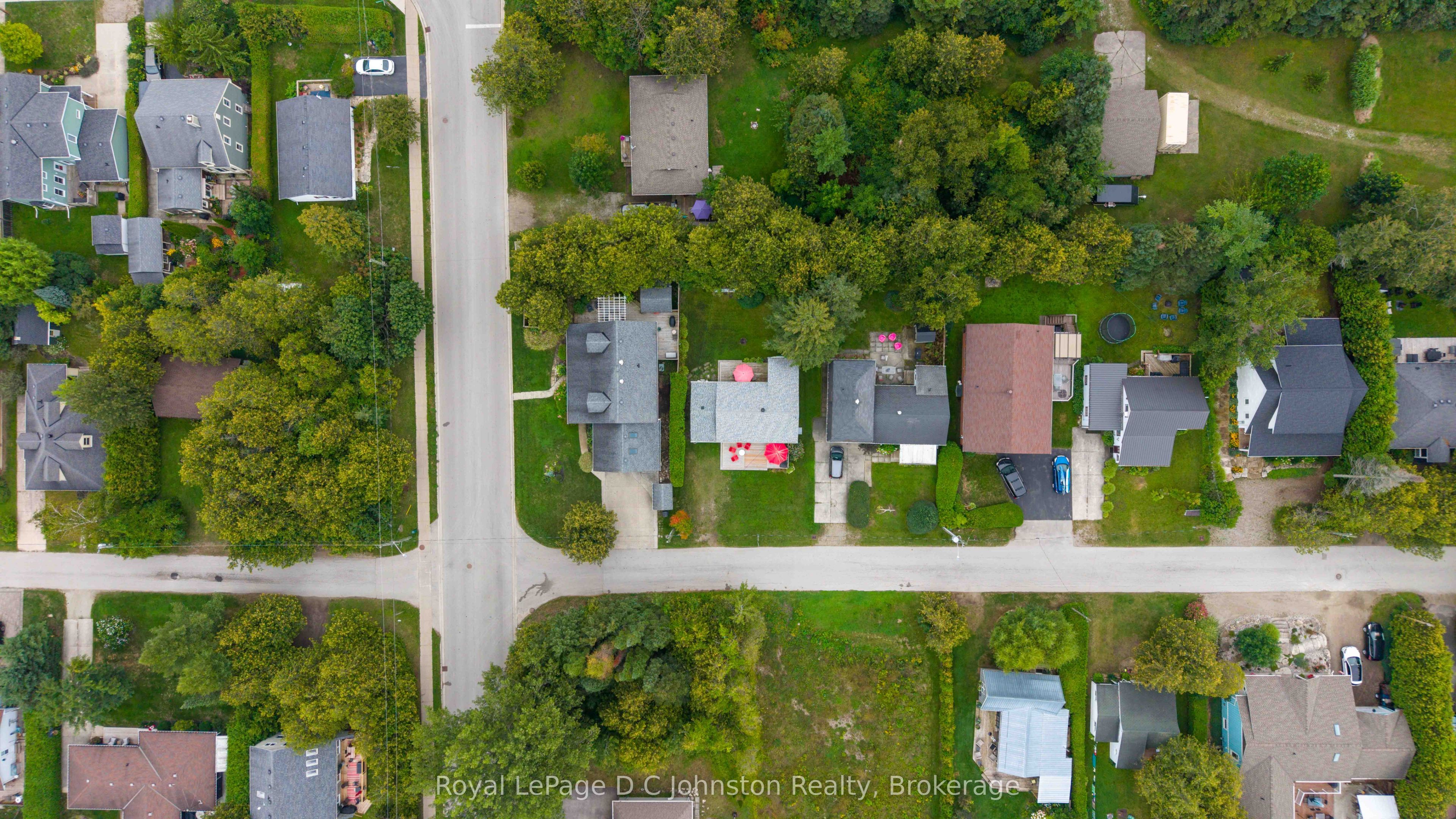 210 Laird Lane Property Photo 7