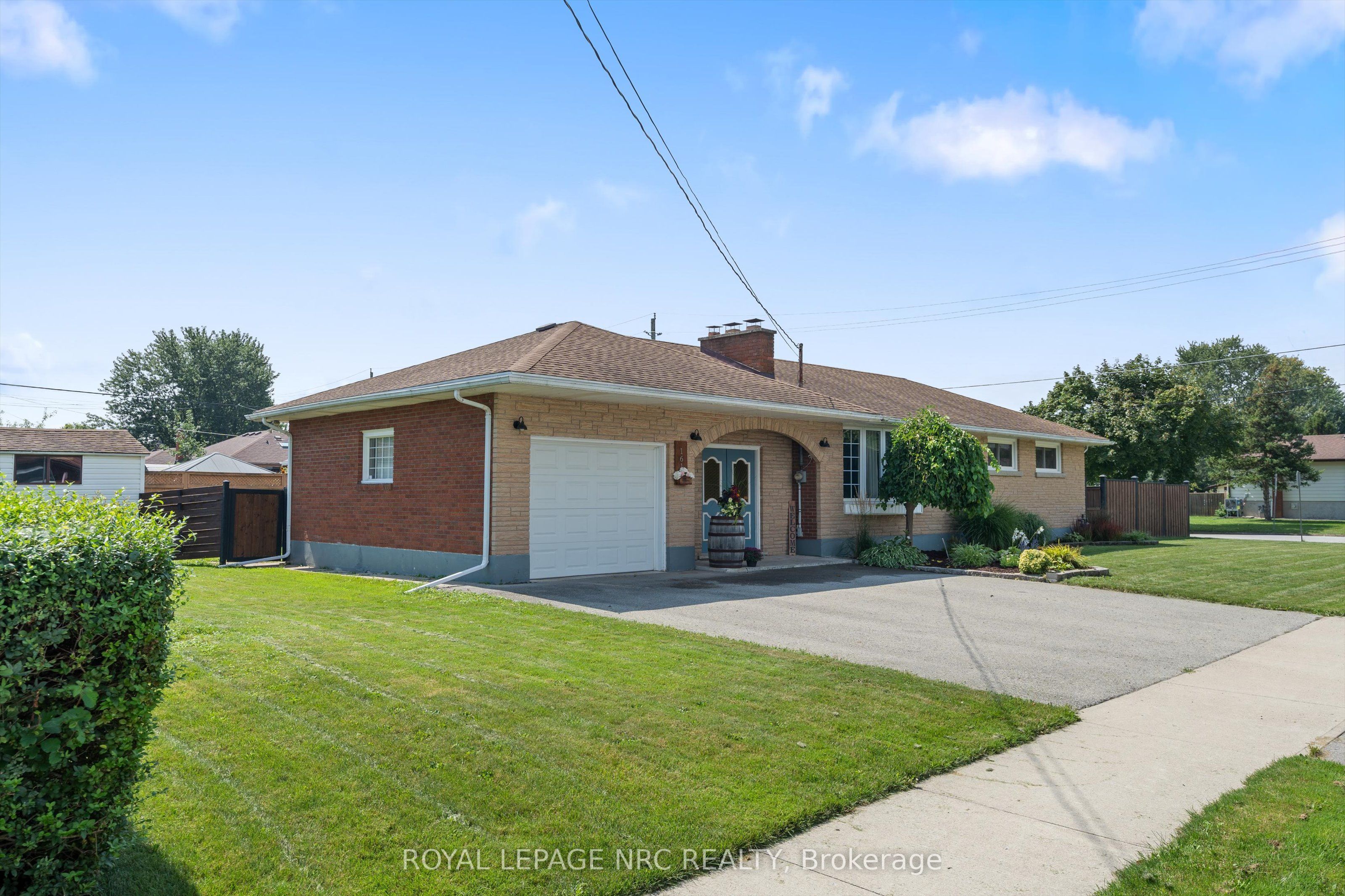 161 Catherine Street Property Photo 2