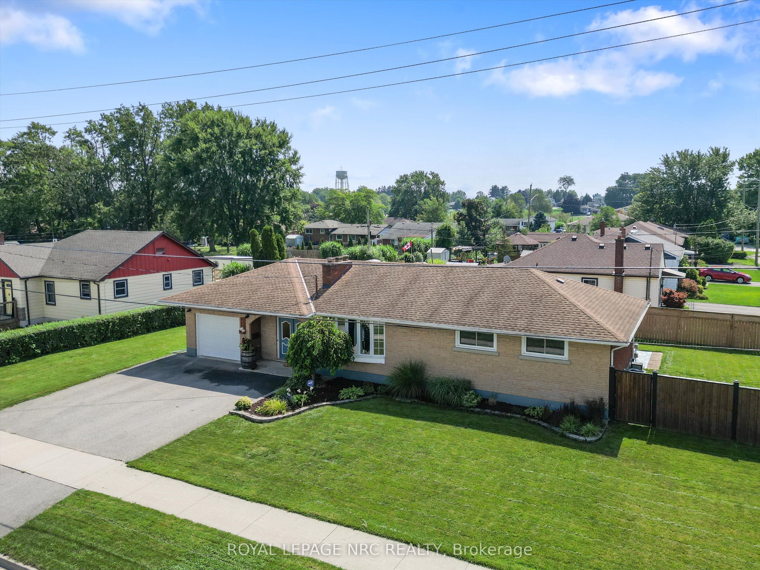 161 Catherine Street Property Photo 3