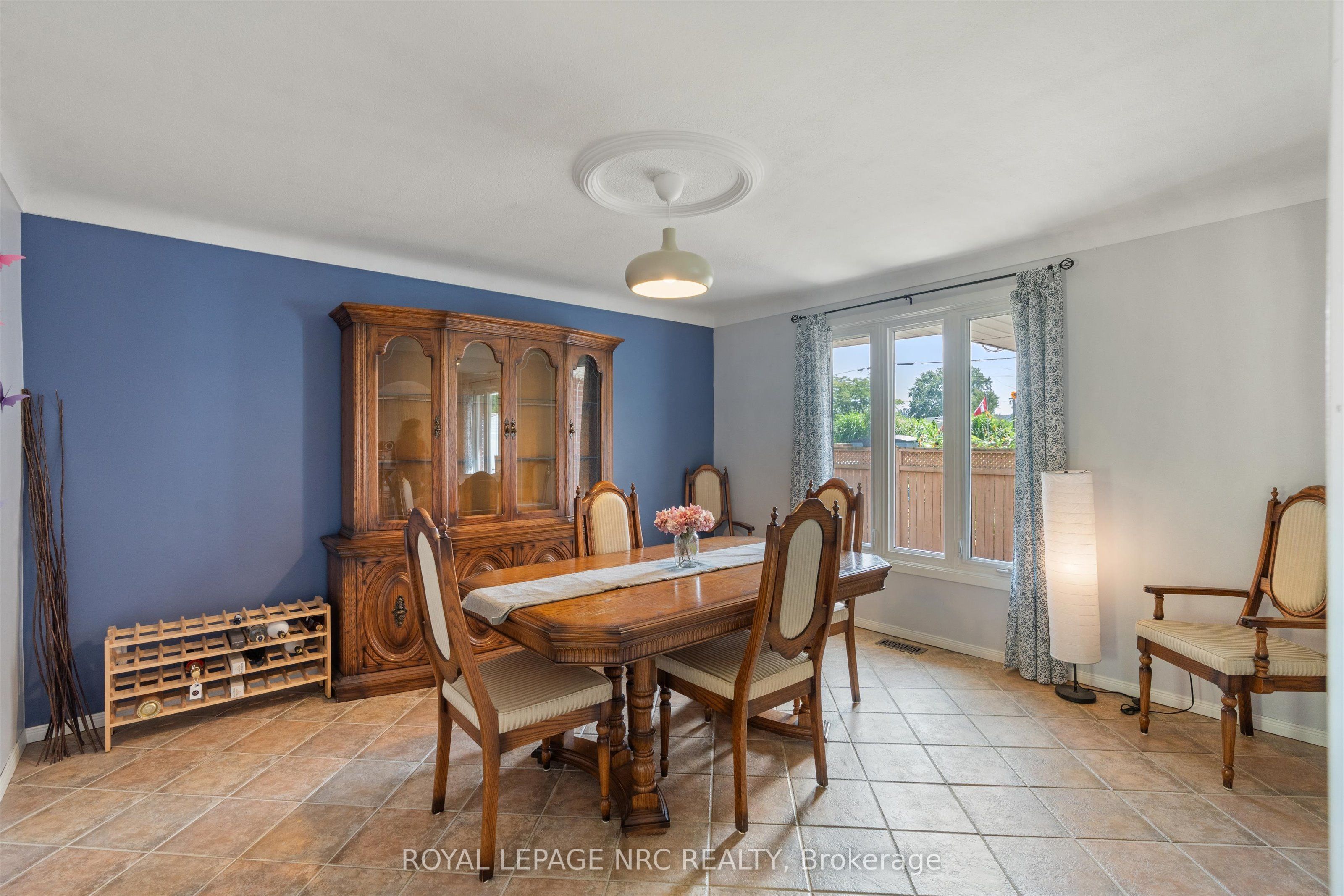 161 Catherine Street Property Photo 7