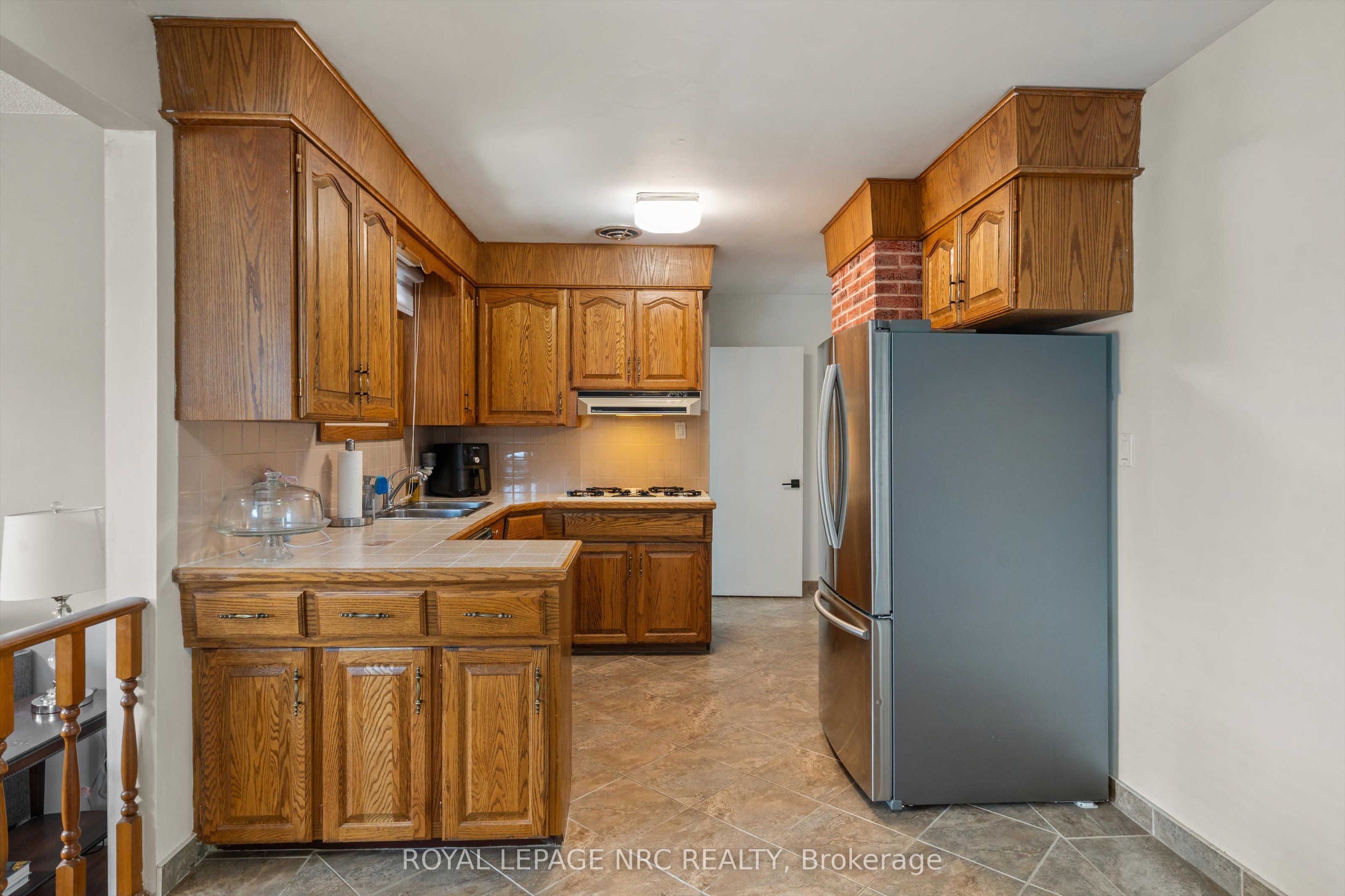 161 Catherine Street Property Photo 13