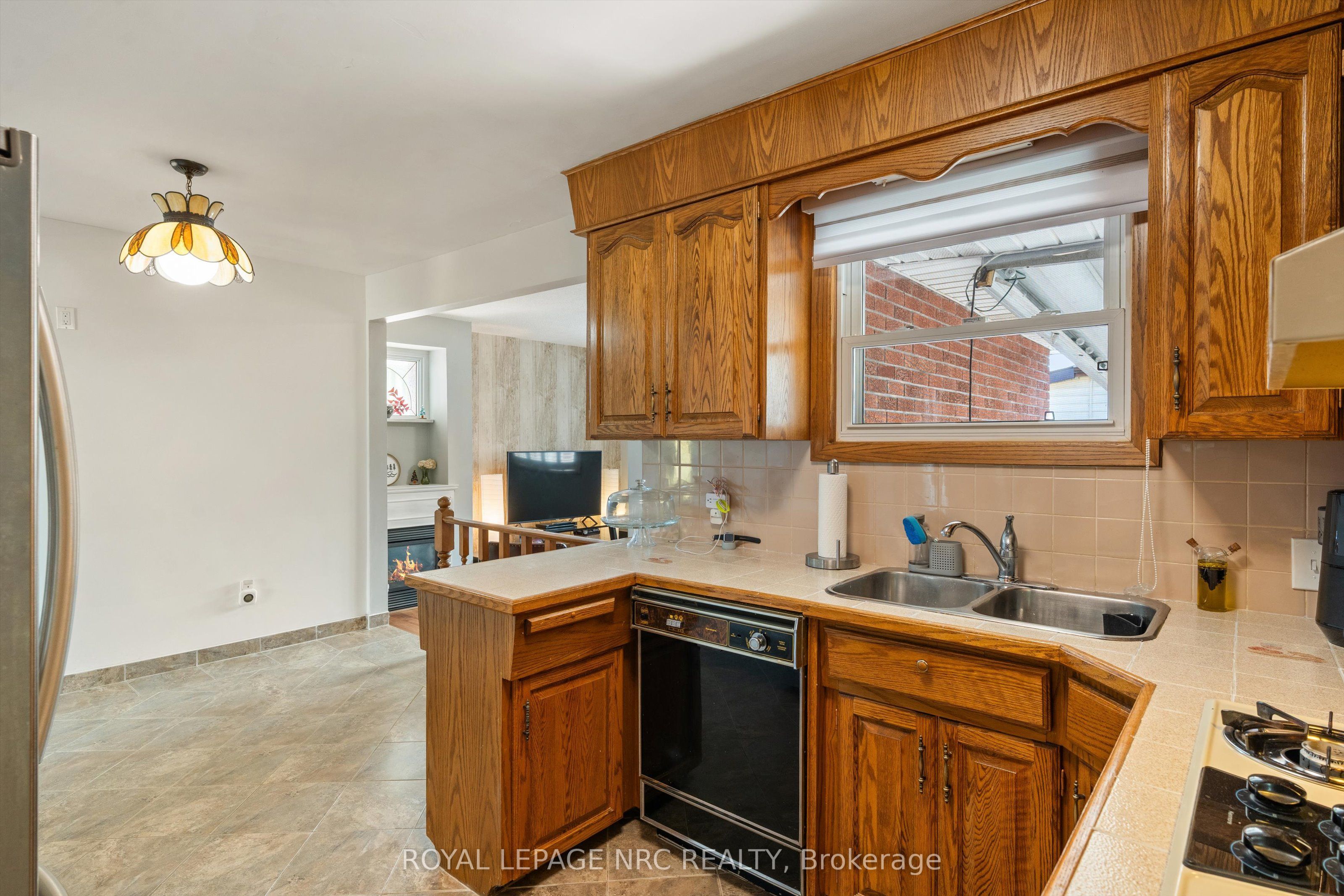 161 Catherine Street Property Photo 15