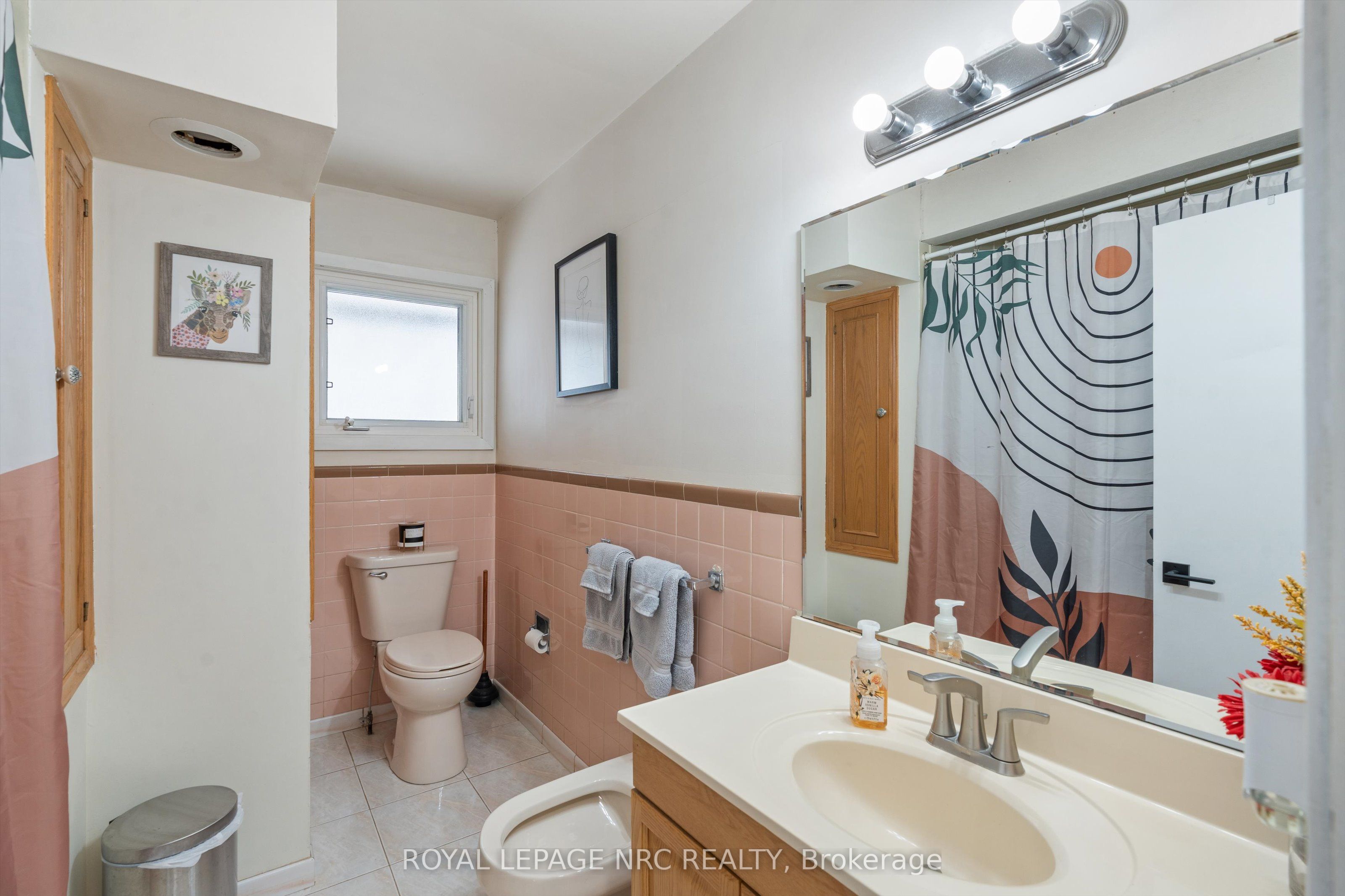 161 Catherine Street Property Photo 22