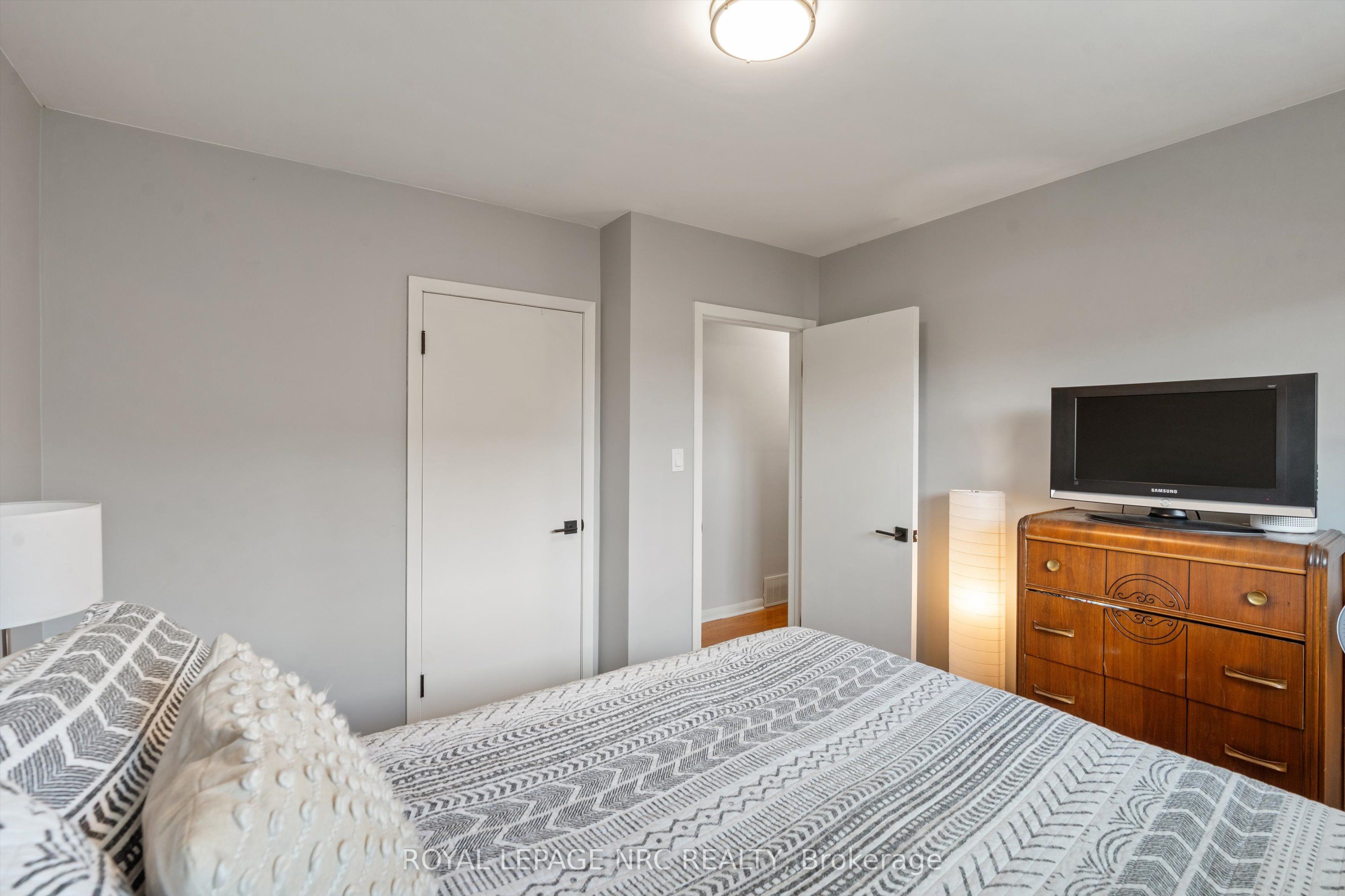 161 Catherine Street Property Photo 26