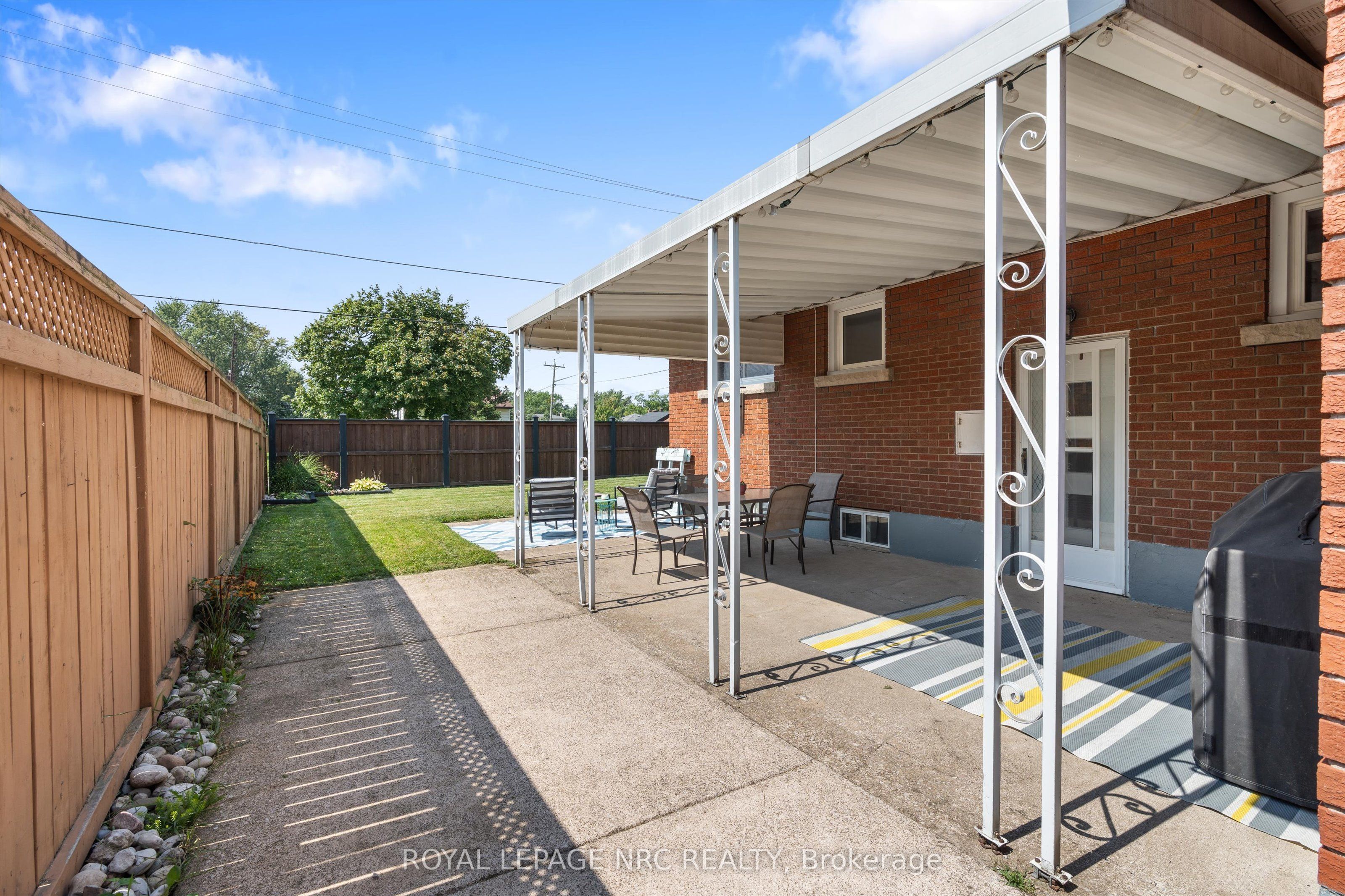 161 Catherine Street Property Photo 35