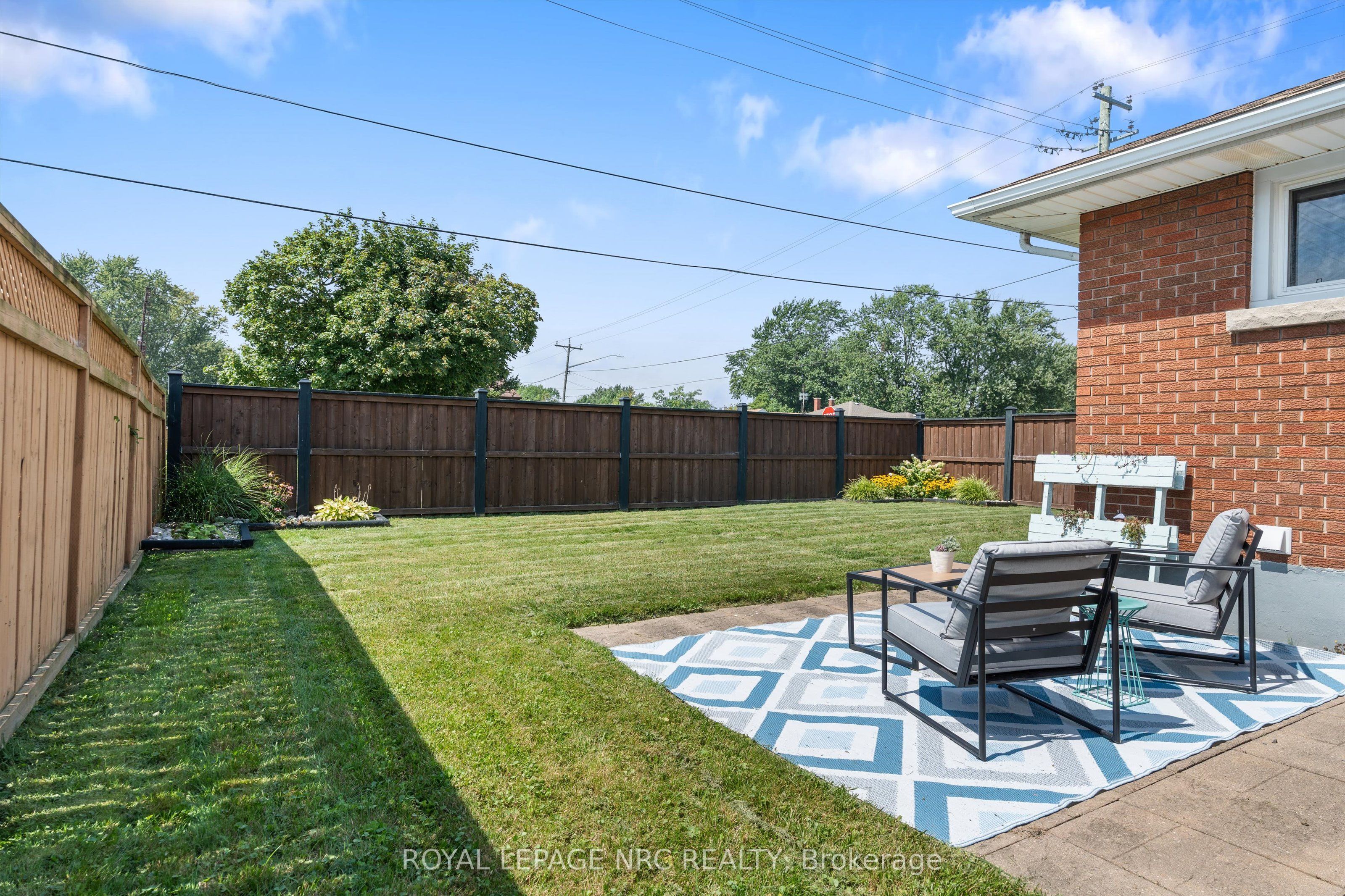 161 Catherine Street Property Photo 38