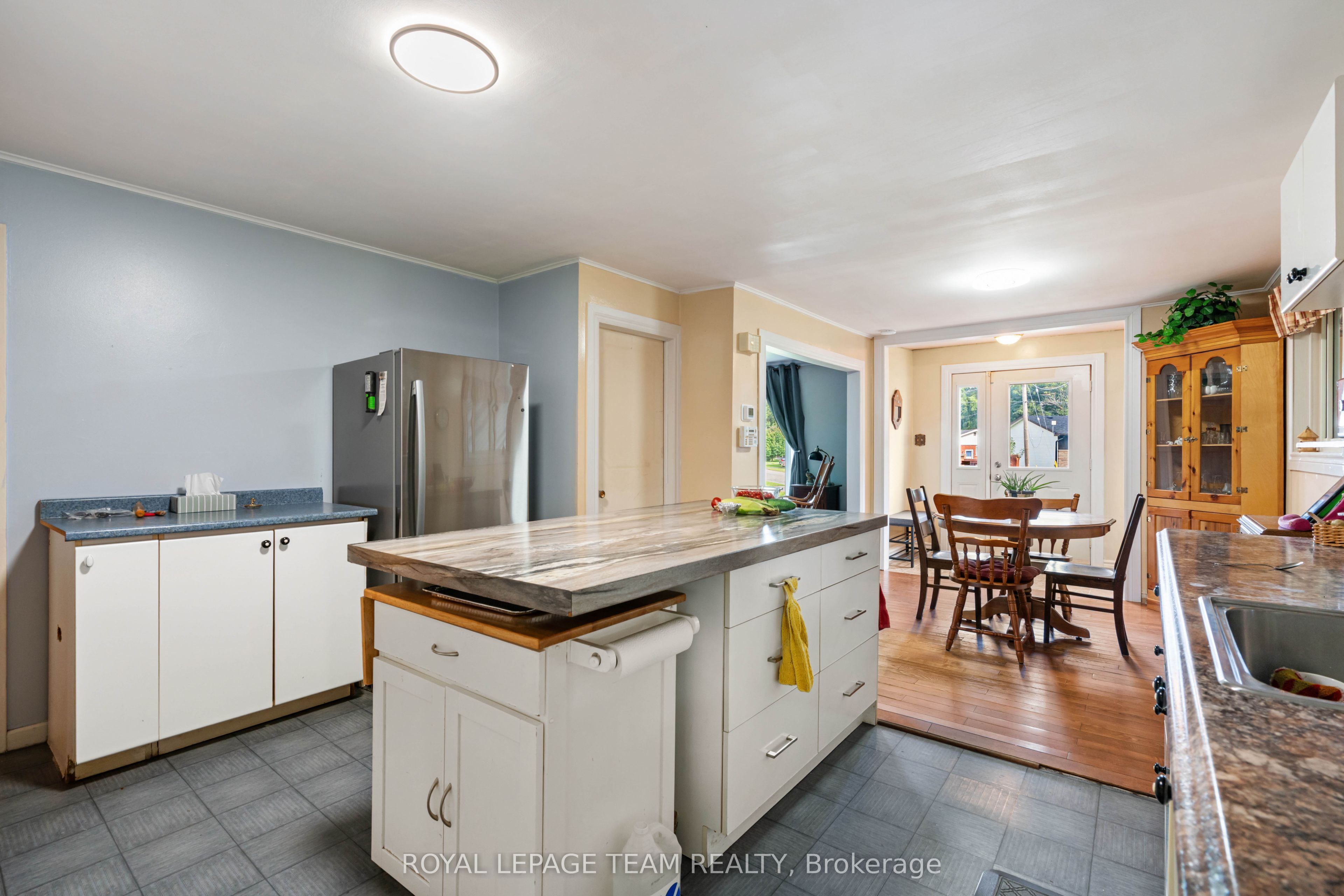 484 Annable Road Property Photo 12