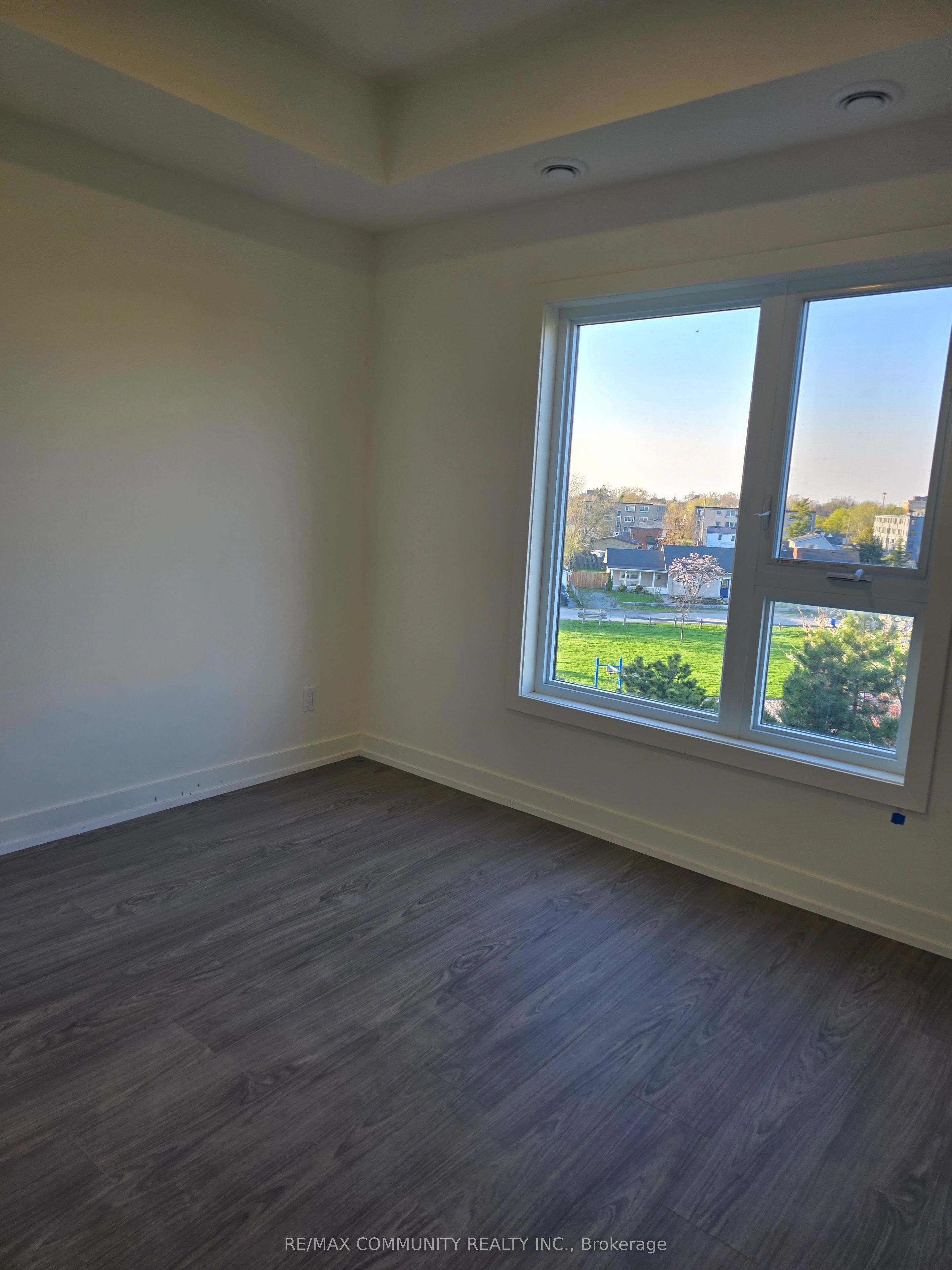 16 Melbourne Avenue 309b Property Photo 4