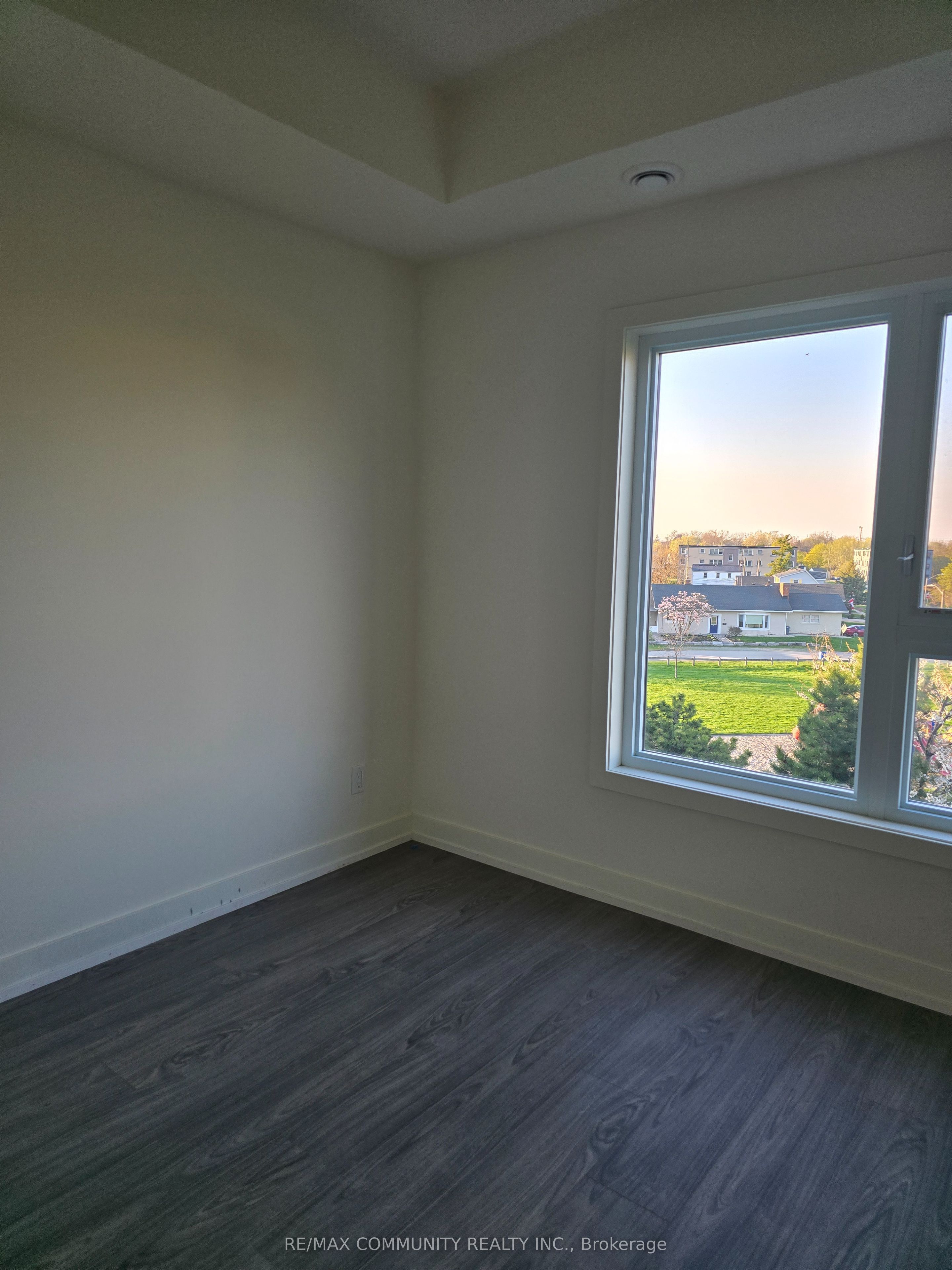 16 Melbourne Avenue 309b Property Photo 5