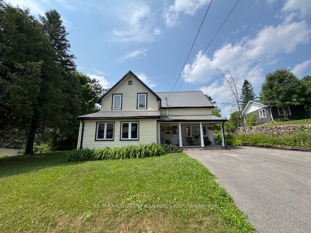 12 Hastings Street S Property Photo 12