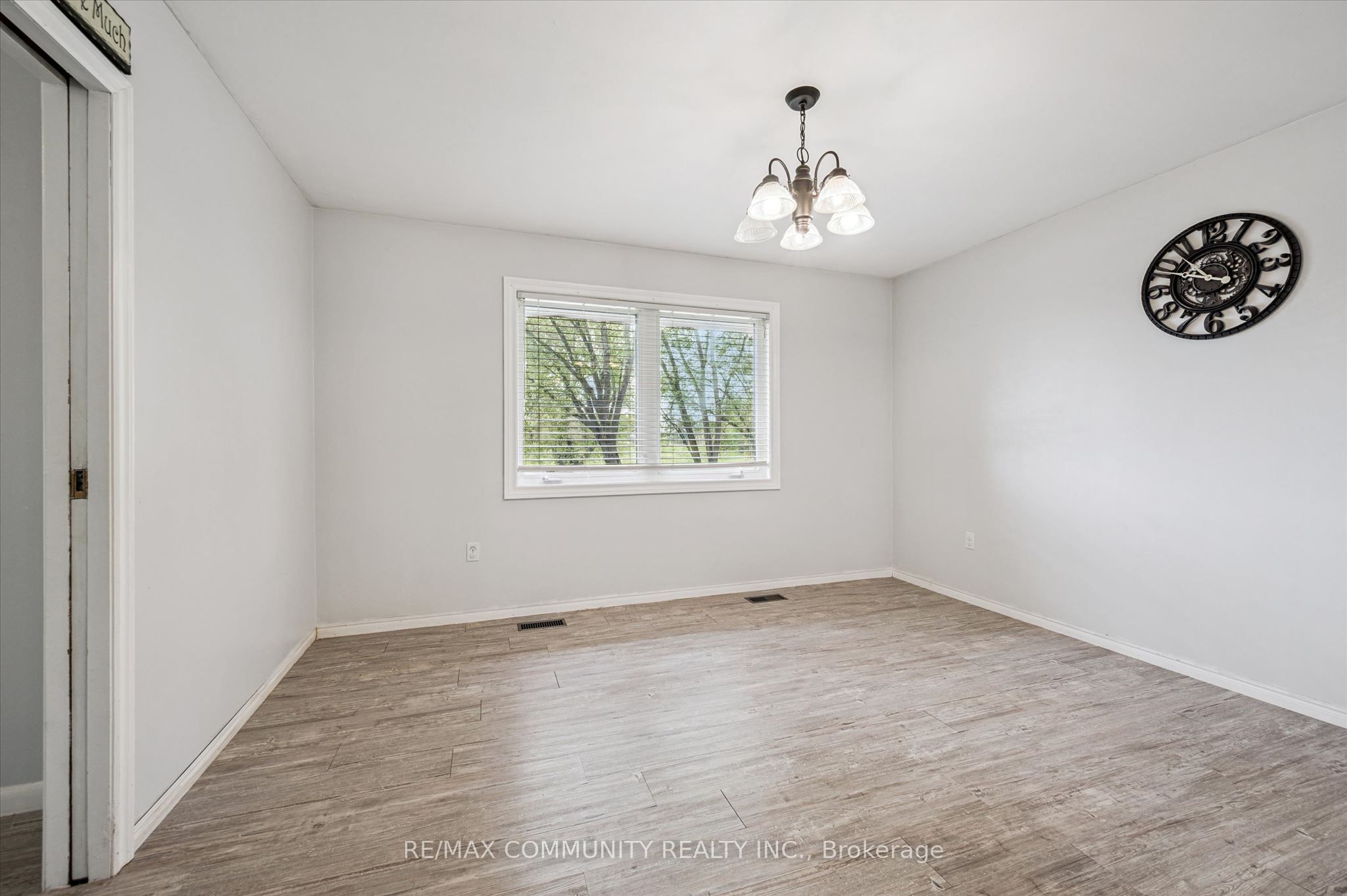 2063 George Street Property Photo 14
