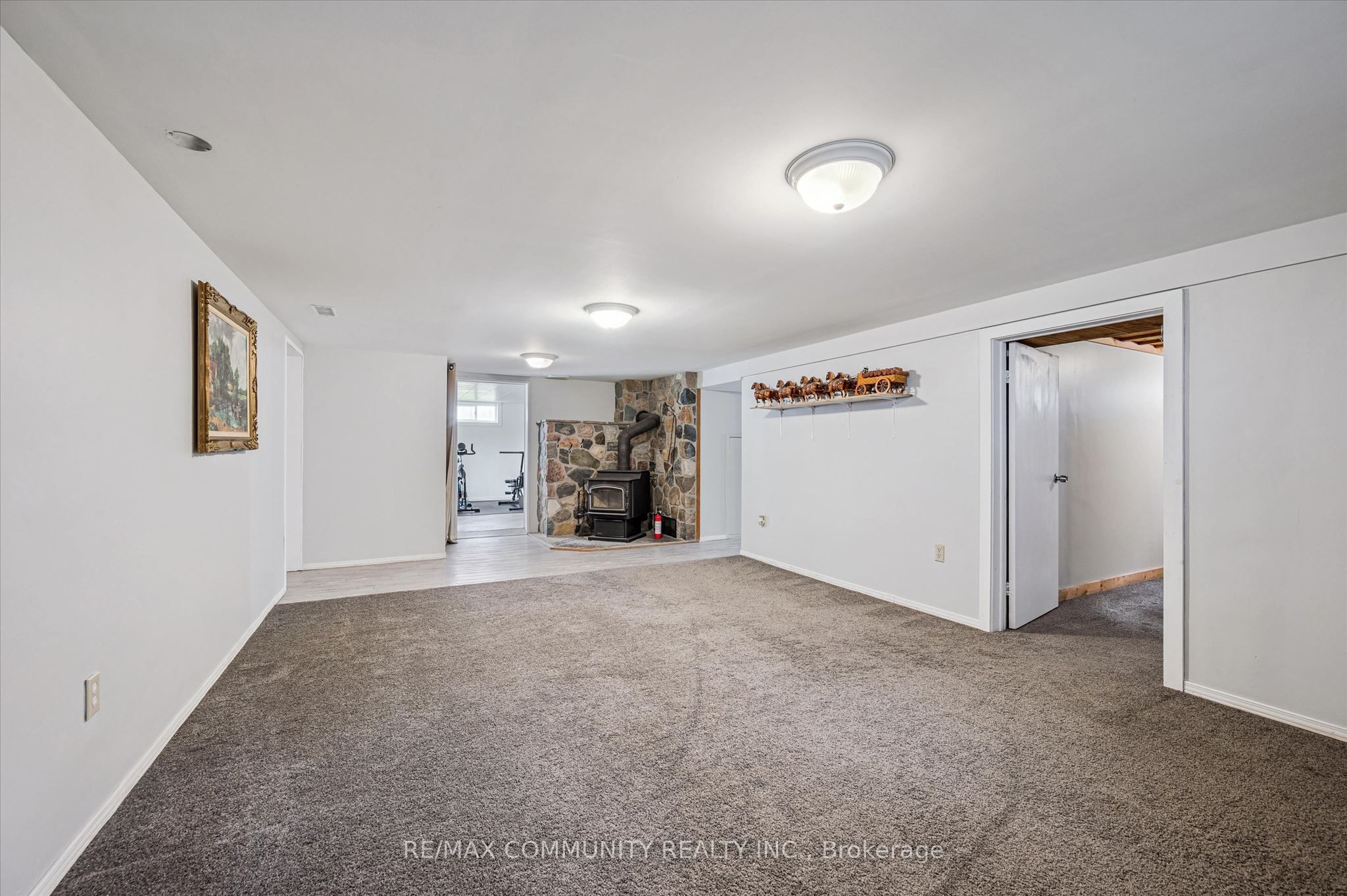 2063 George Street Property Photo 25
