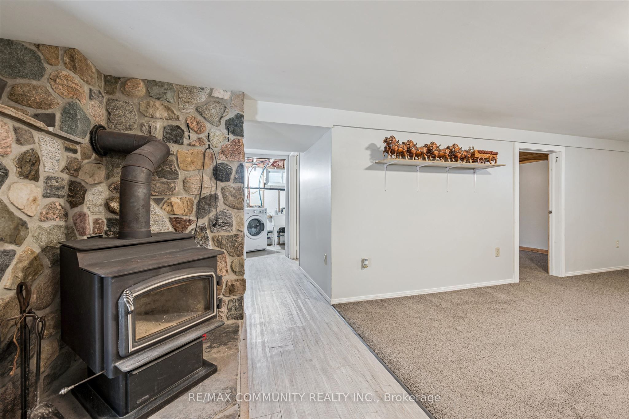 2063 George Street Property Photo 27
