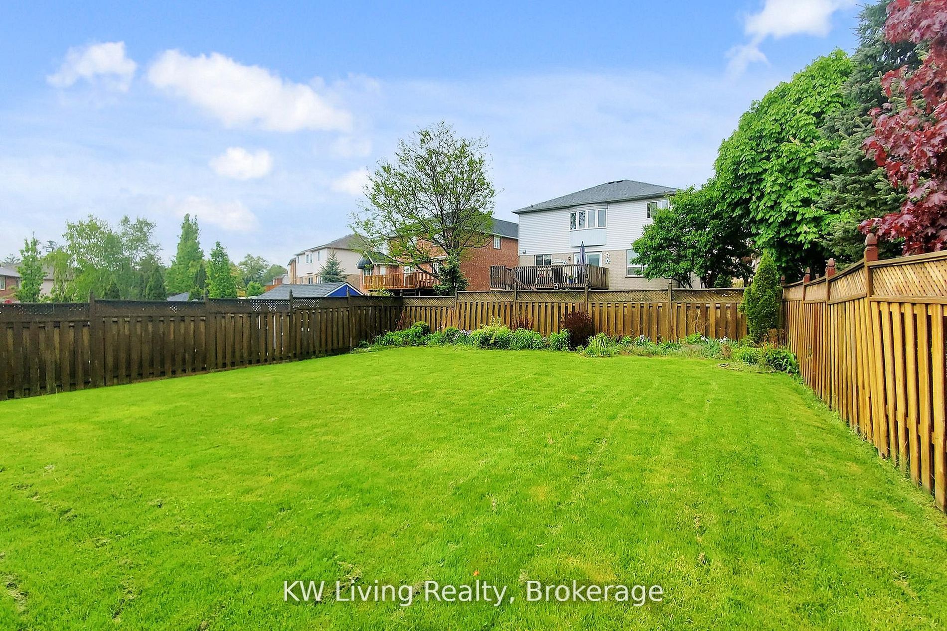 76 Spooner Crescent Property Photo 37