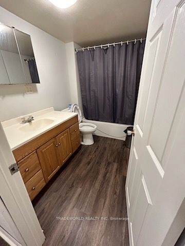 137 King Street Property Photo 8